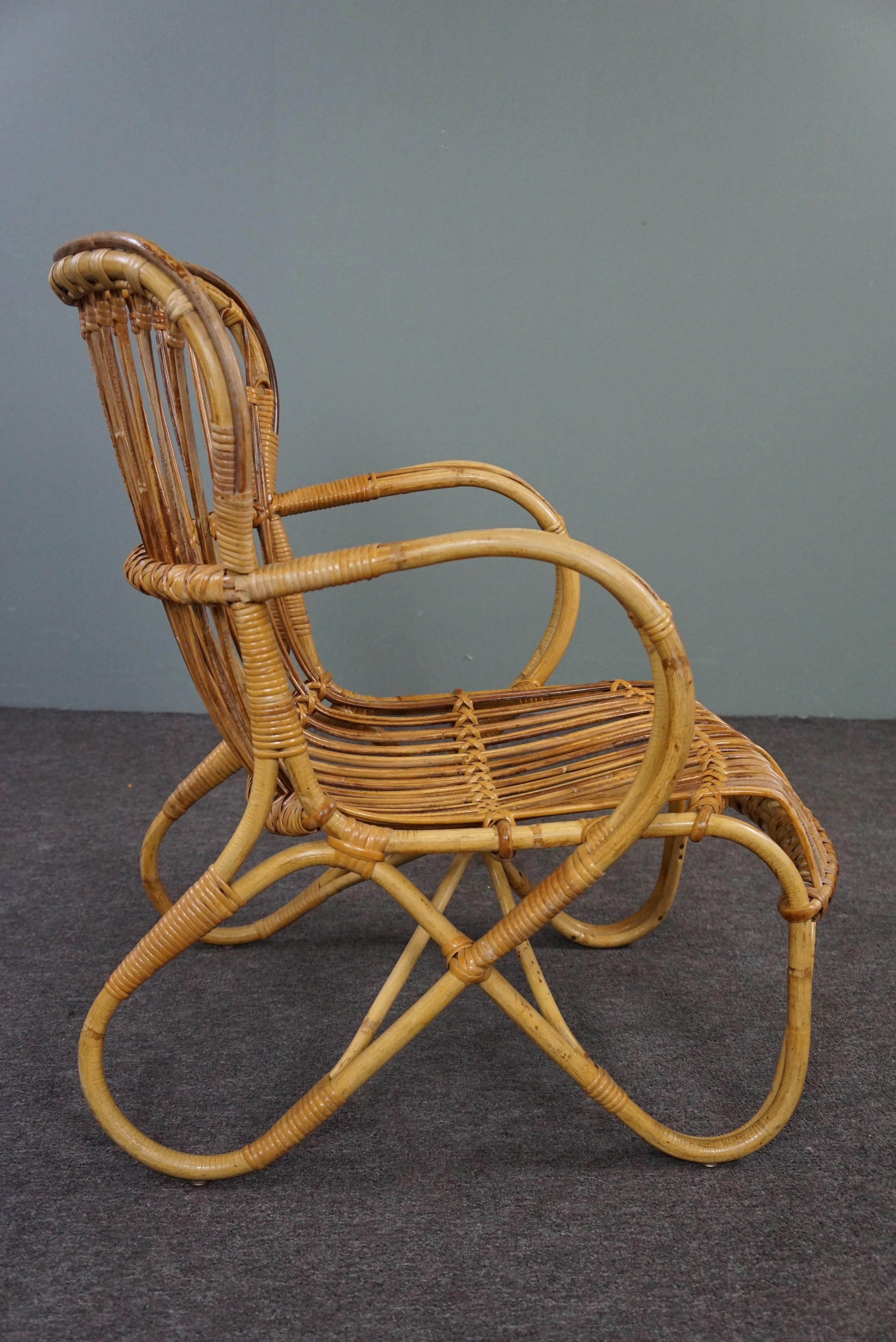 Hand-Crafted Rattan Dutch Design Belse 8 armchair, 1950, in very good condition For Sale