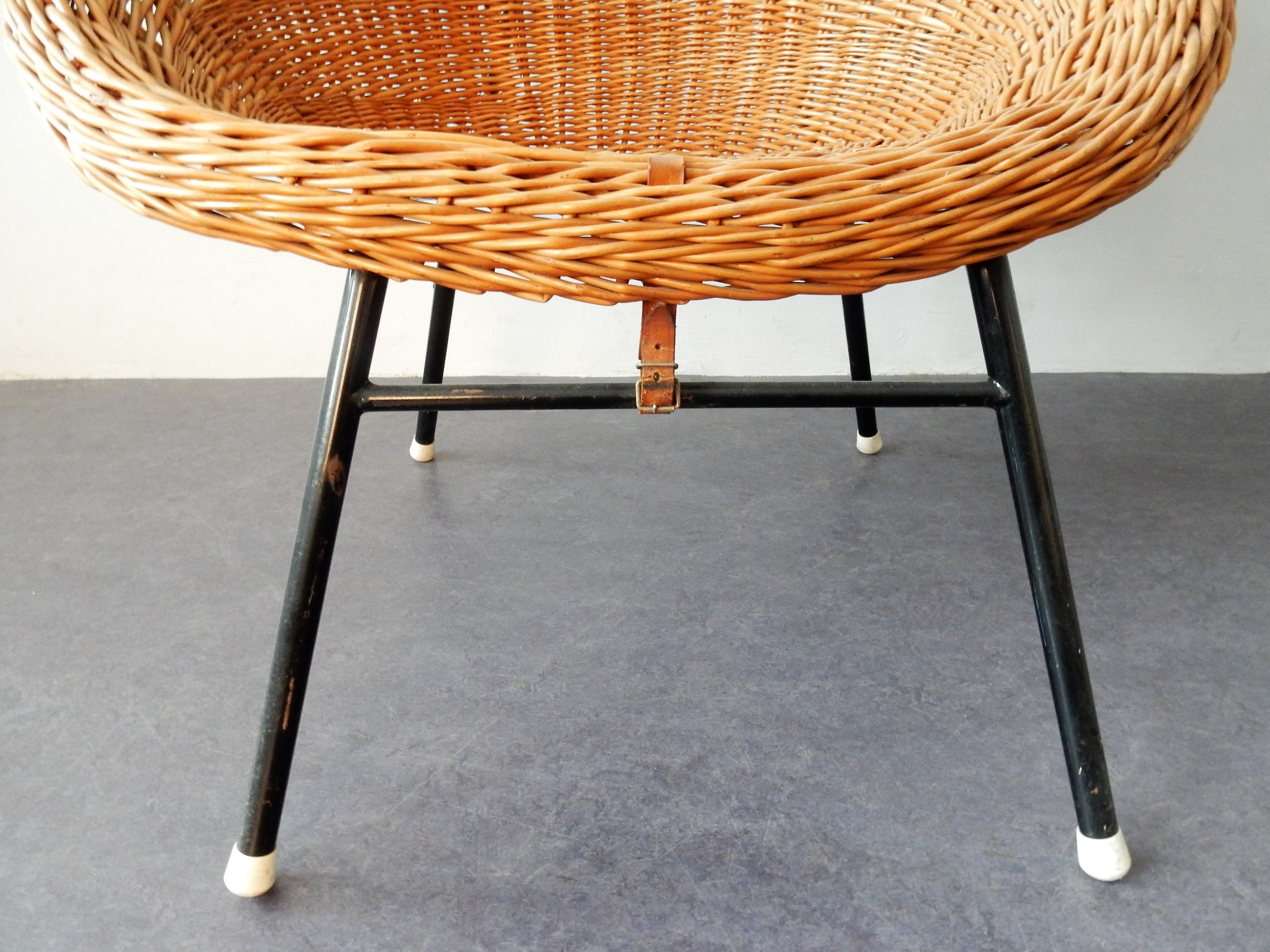 Easy Chair aus Rattan im Stil von Dirk Van Sliedregt für Rohe Noordwolde, 1960er Jahre (Metall) im Angebot