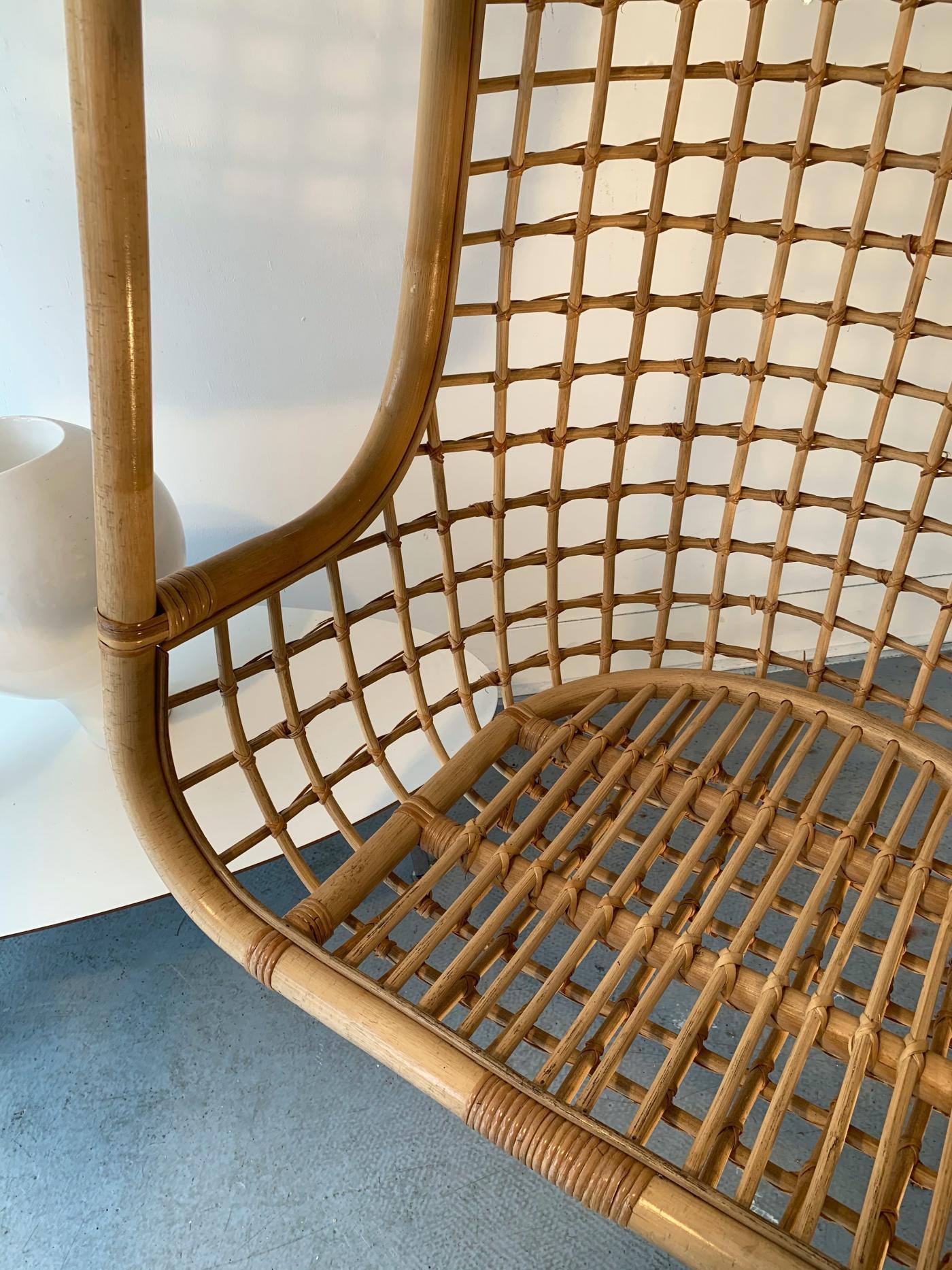 Fauteuil en cage à œufs en rotin, Italie, années 1980 en vente 4