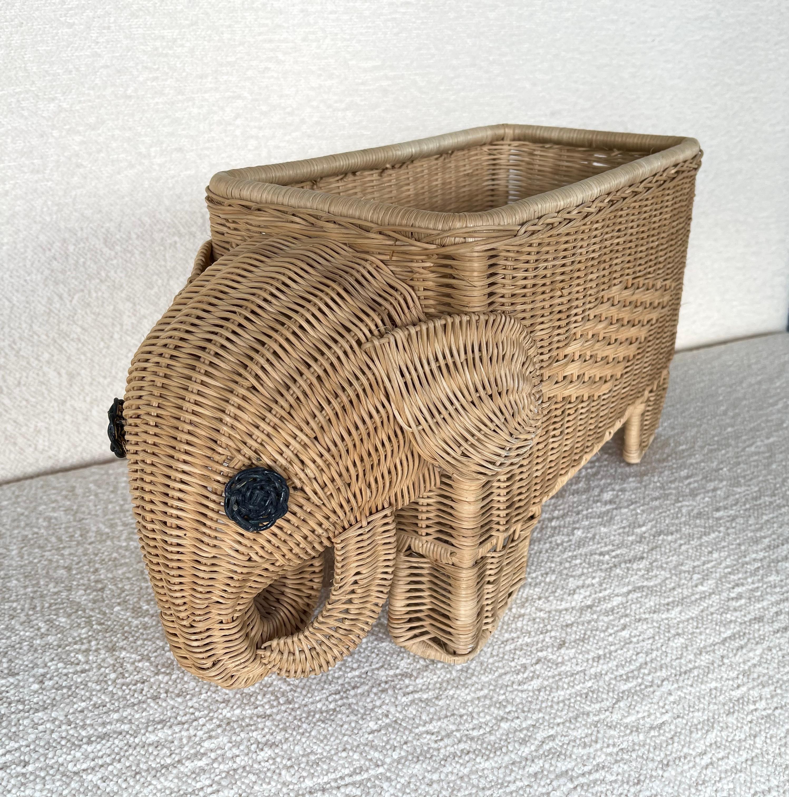 Rattan Elephant Magazine Rack, Italy, 1970s 4