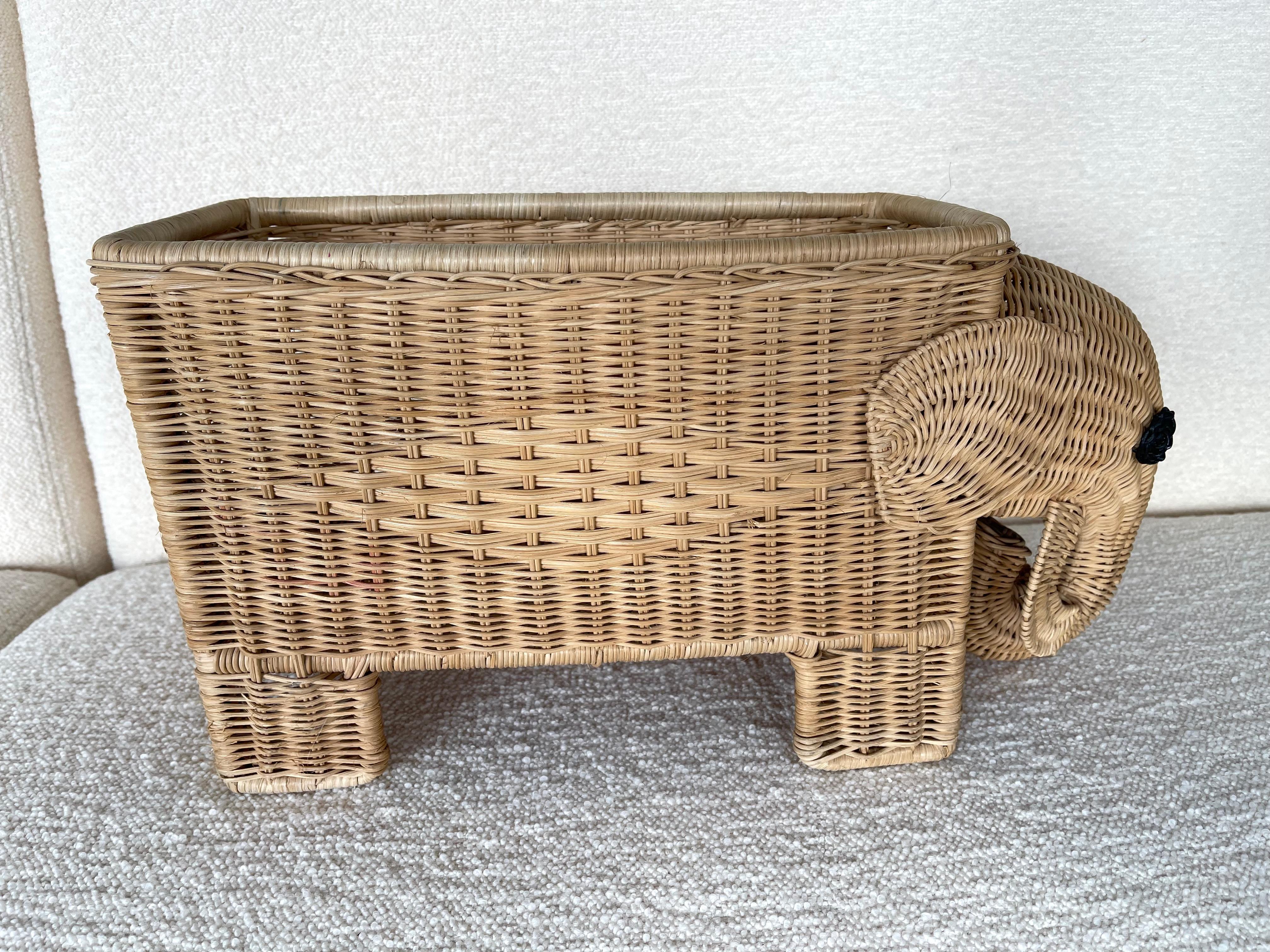Rattan Elephant Magazine Rack, Italy, 1970s 1