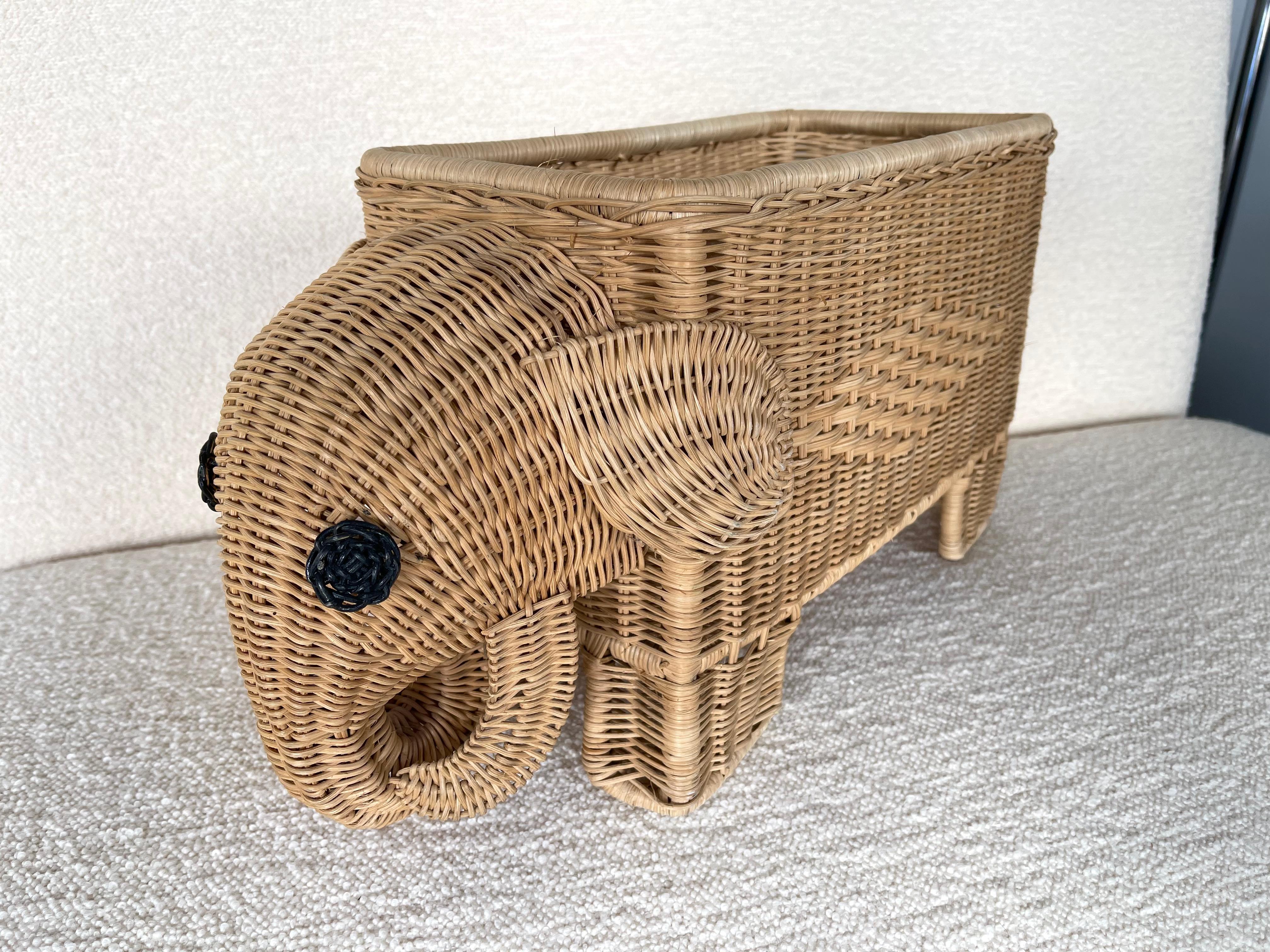 Rattan Elephant Magazine Rack, Italy, 1970s 2