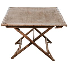 Table pliante en rotin/faux bambou