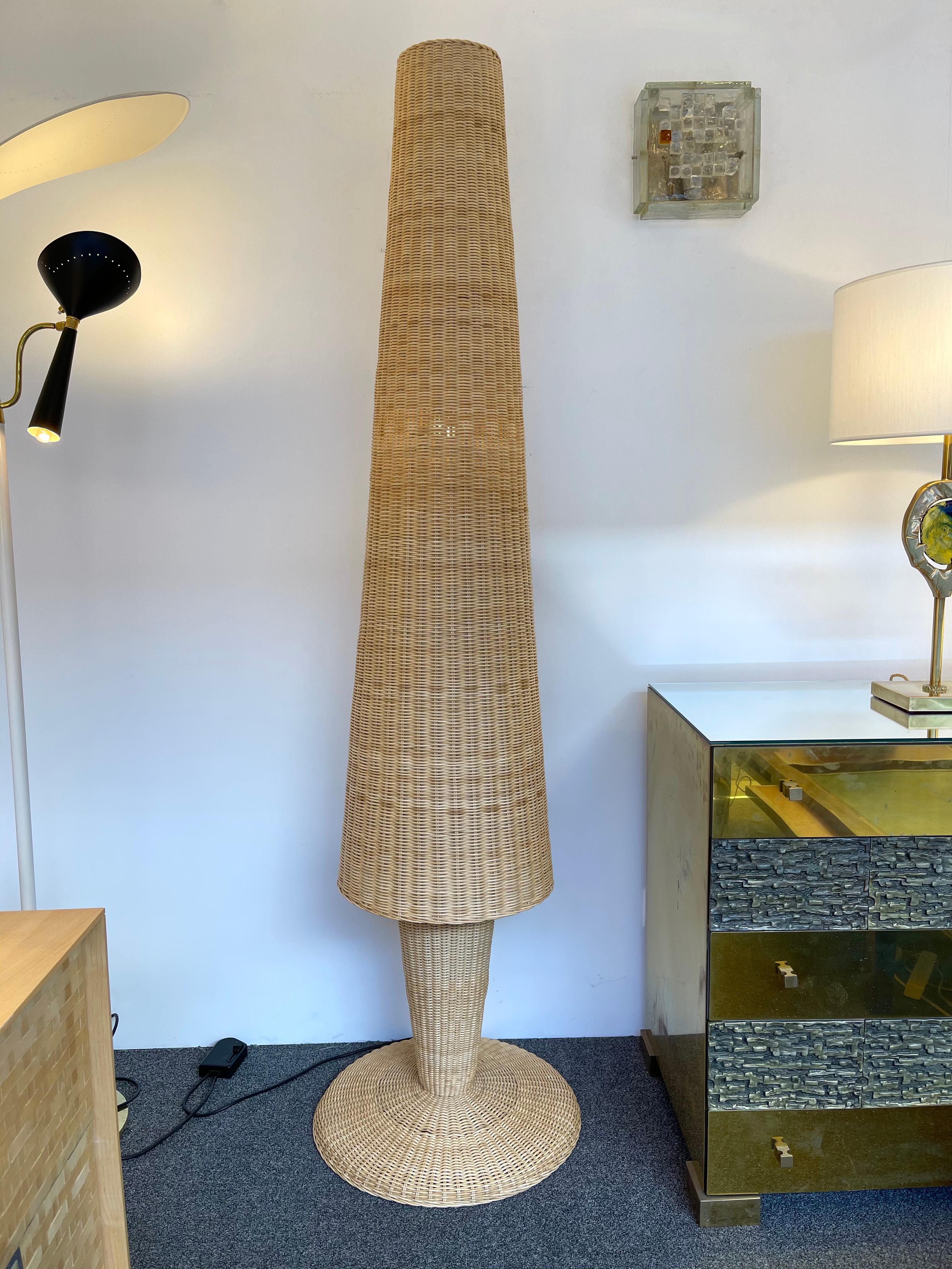 Tall rattan wicker floor lamp by the editor Gasparucci Italo.