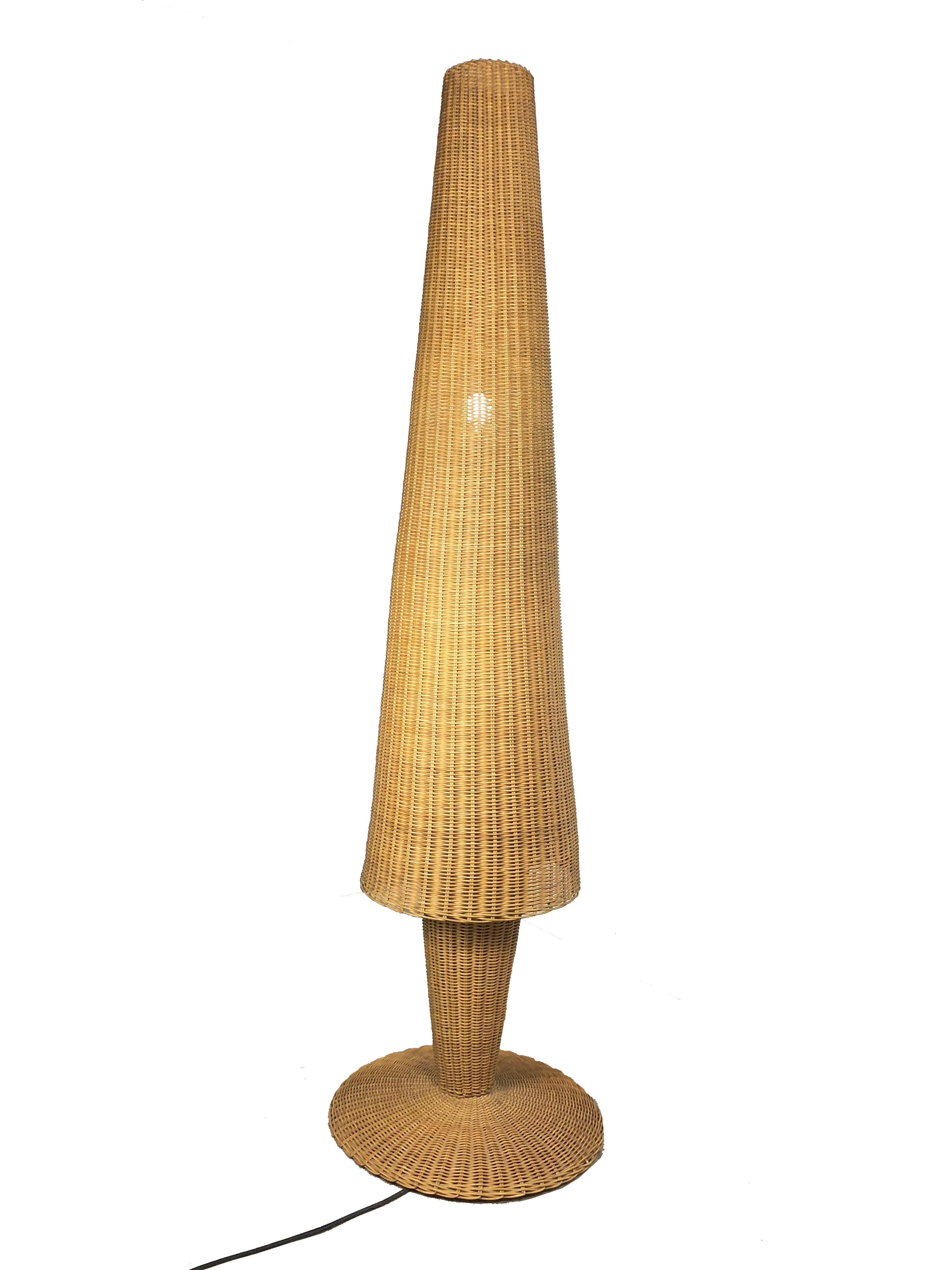 Rattan Floor Lamp by the Italian Bonacina Midcentury at 1stDibs ratan