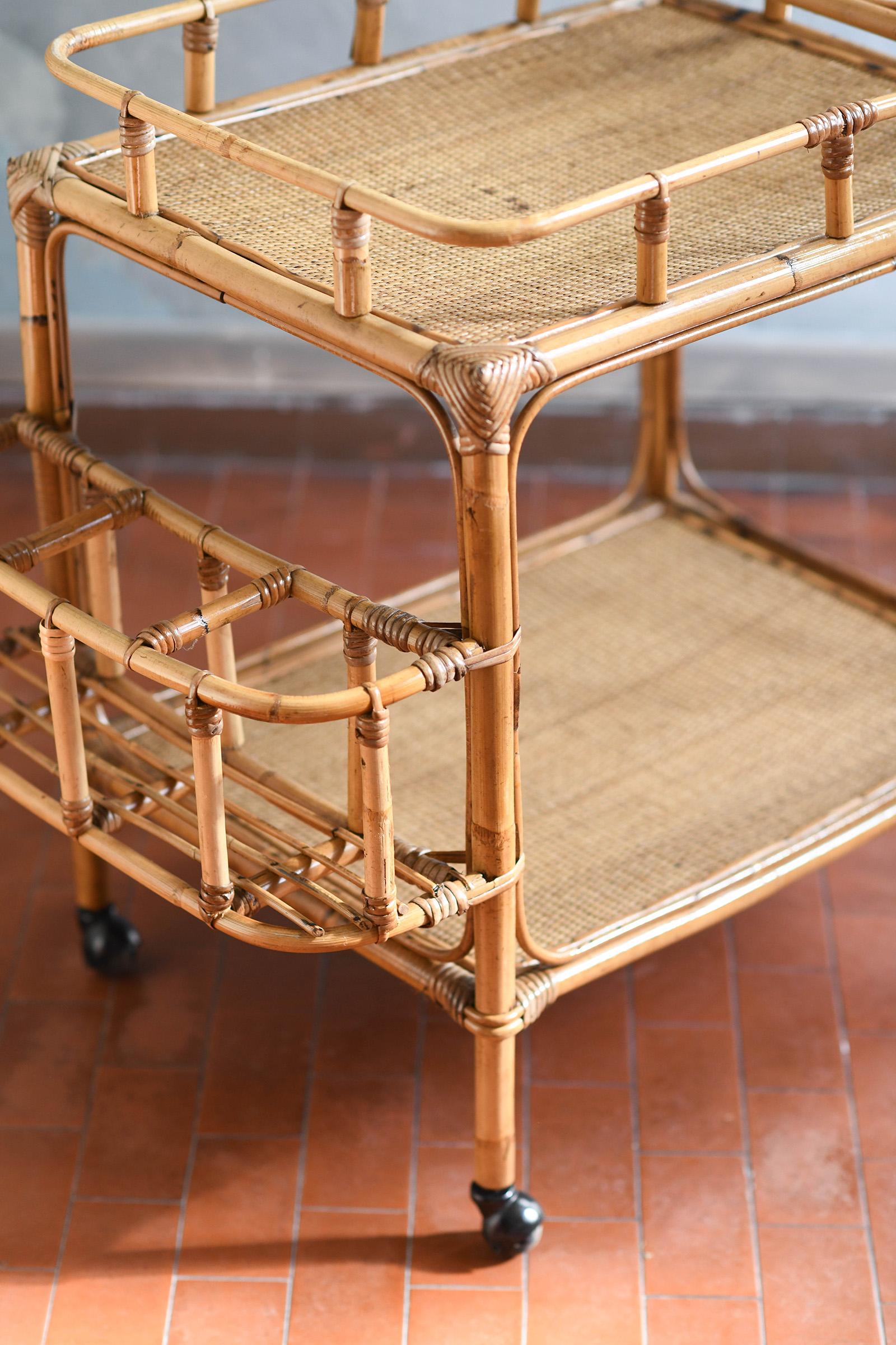 Rattan food trolley, Italy 1980 In Good Condition For Sale In Roma, RM