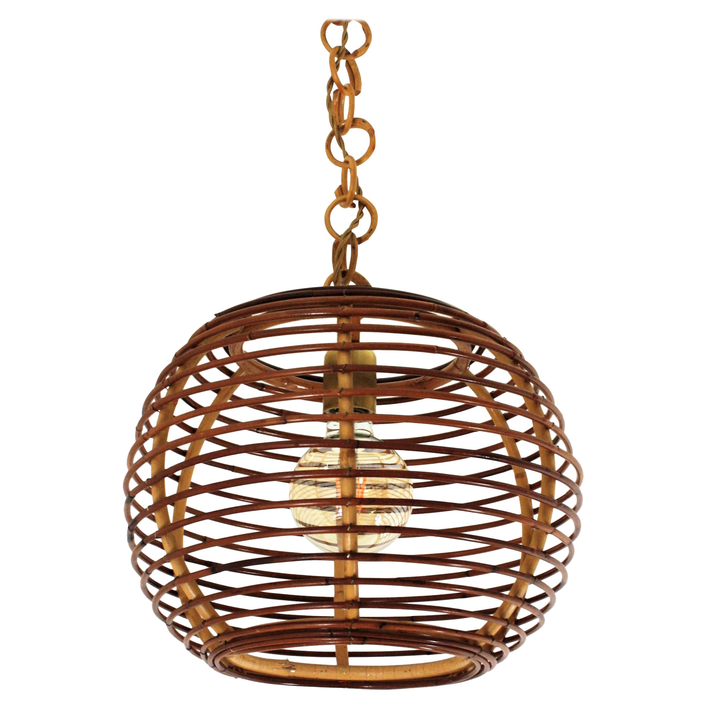 Lámpara colgante o de suspensión Globe Lighting de ratán, España, años 60