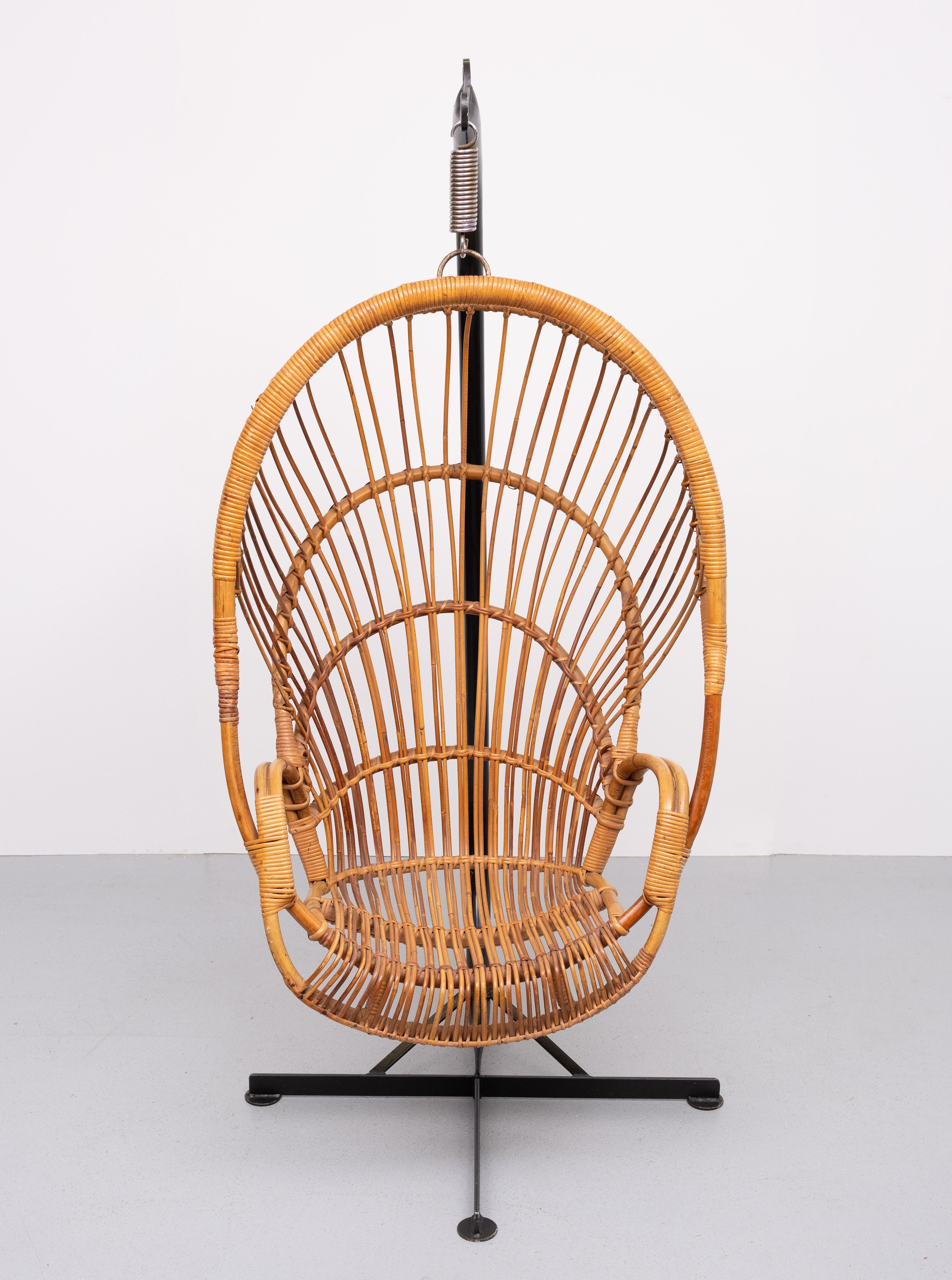 Mid-20th Century Rattan Hanging Chair by Rohe Noordwolde  Holland 1960s For Sale