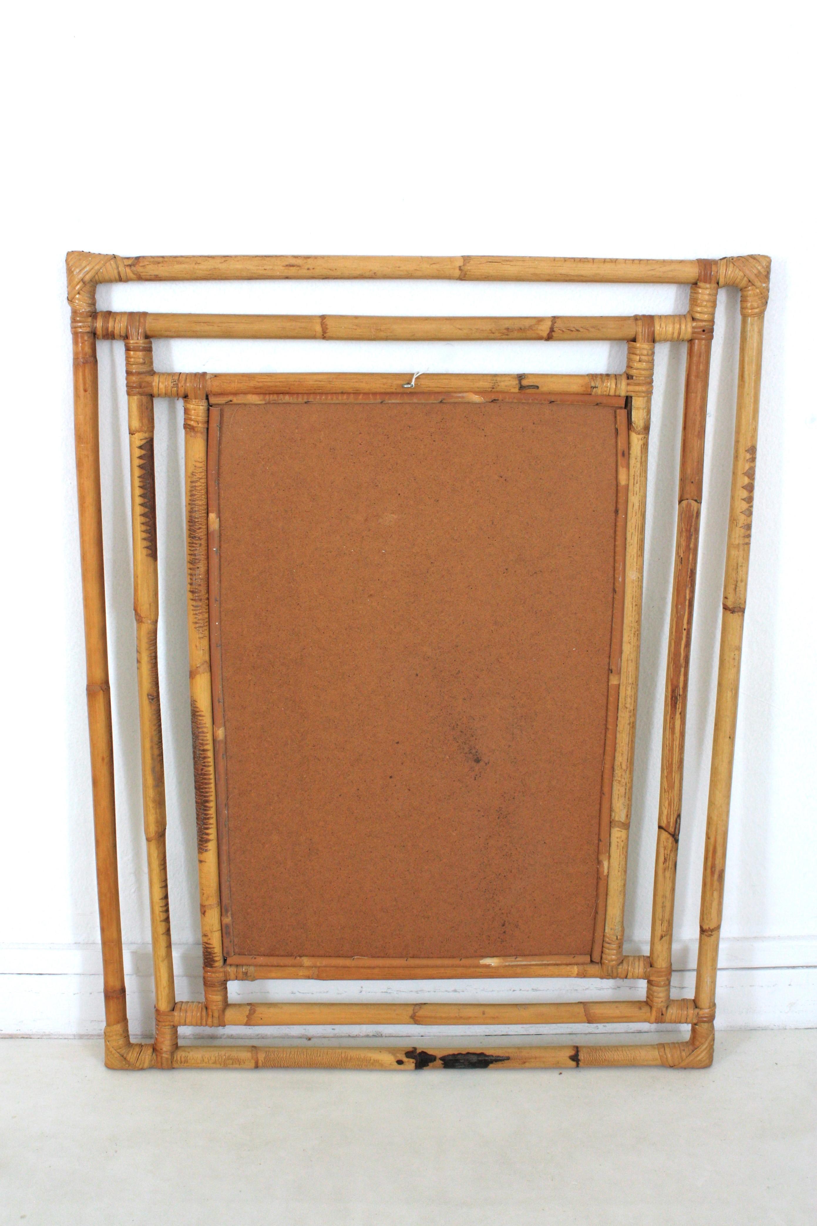 Espejo rectangular grande de ratán con marco geométrico, España, años 60 en venta 1