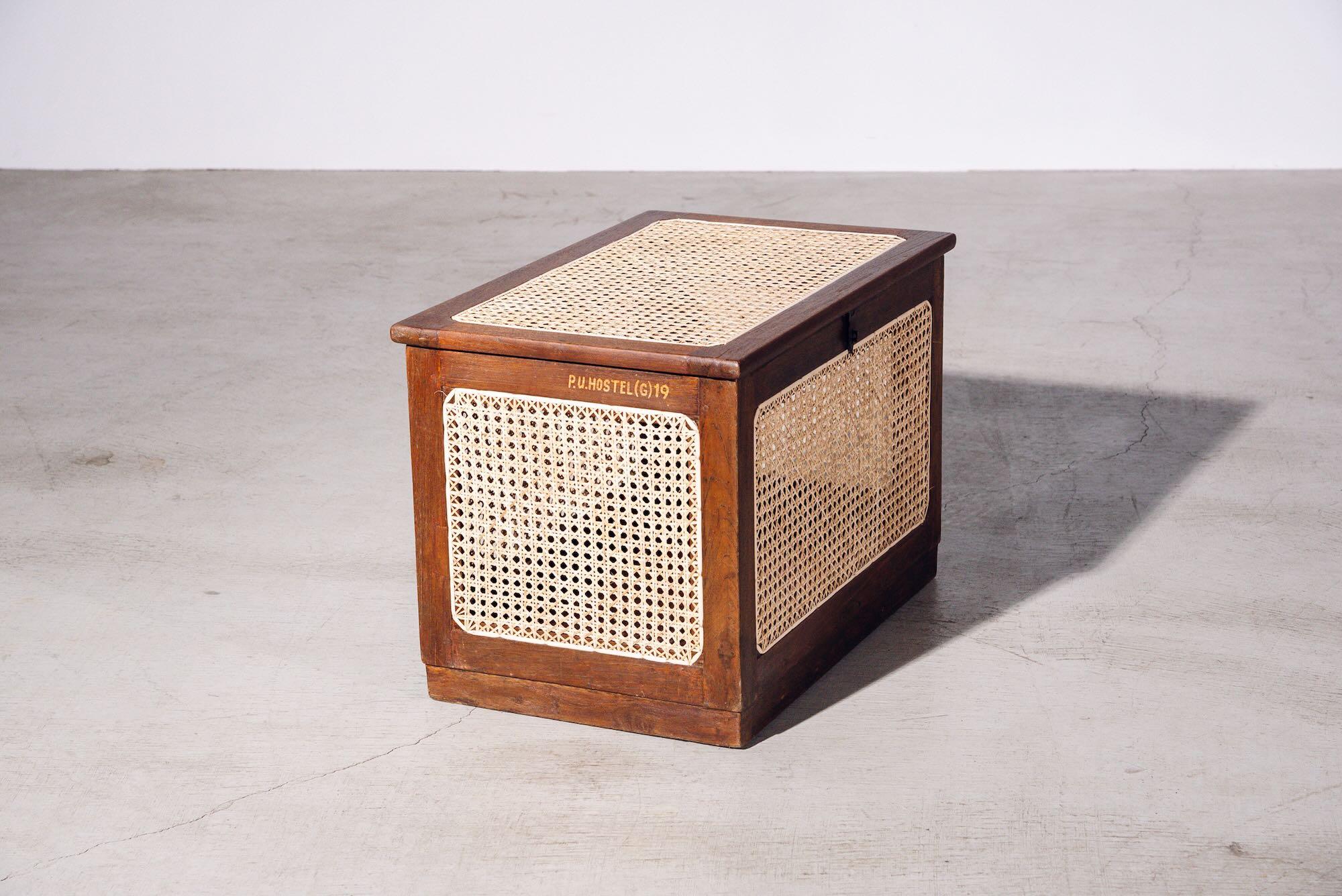 Tissé à la main Boîte à linge en rotin par Pierre Jeanneret pour Chandigarh, Inde, vers 1955-56 en vente