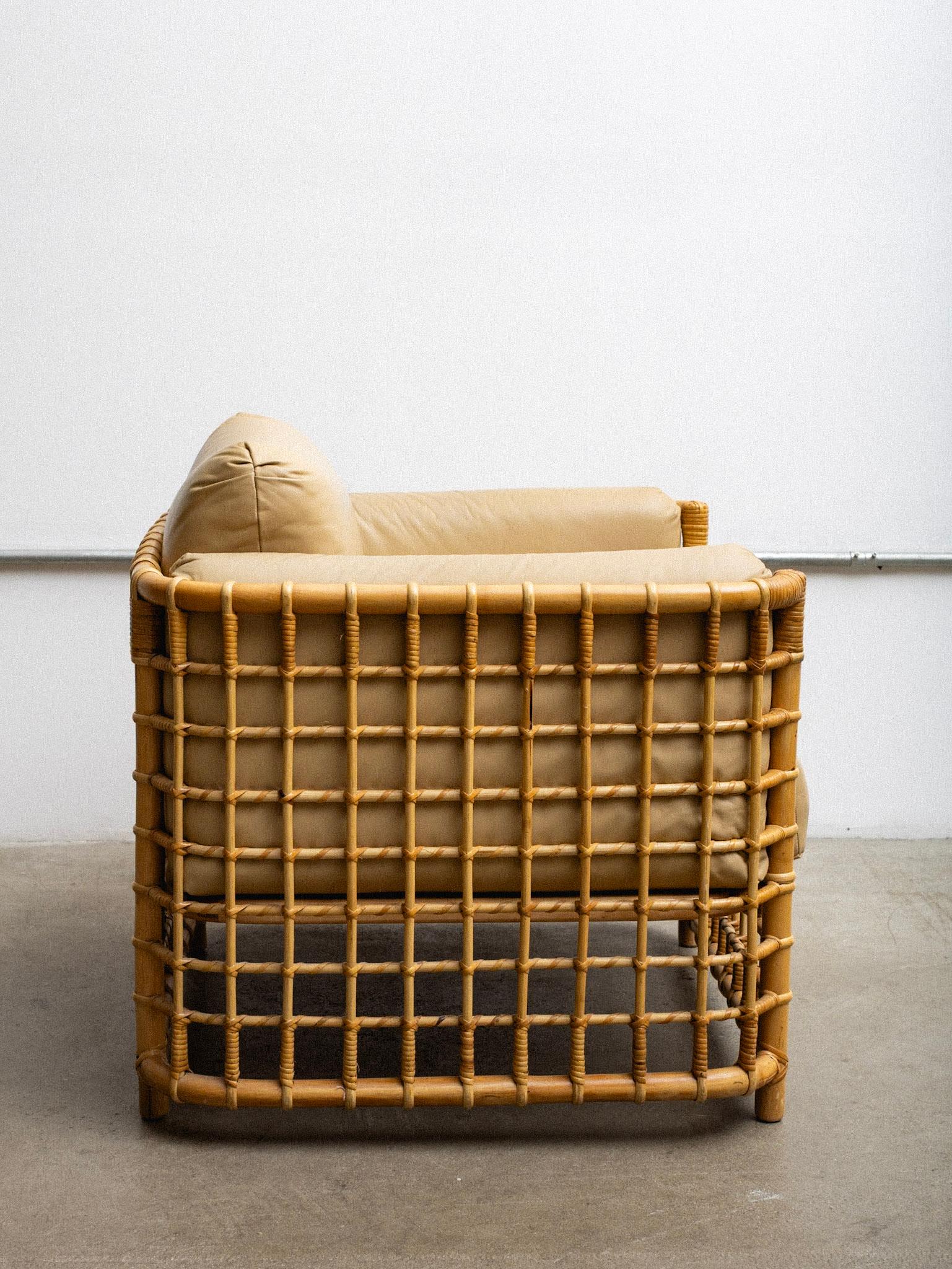 Chaise en rotin et cuir avec ottoman Attribué à Henry Olko Bon état - En vente à Brooklyn, NY