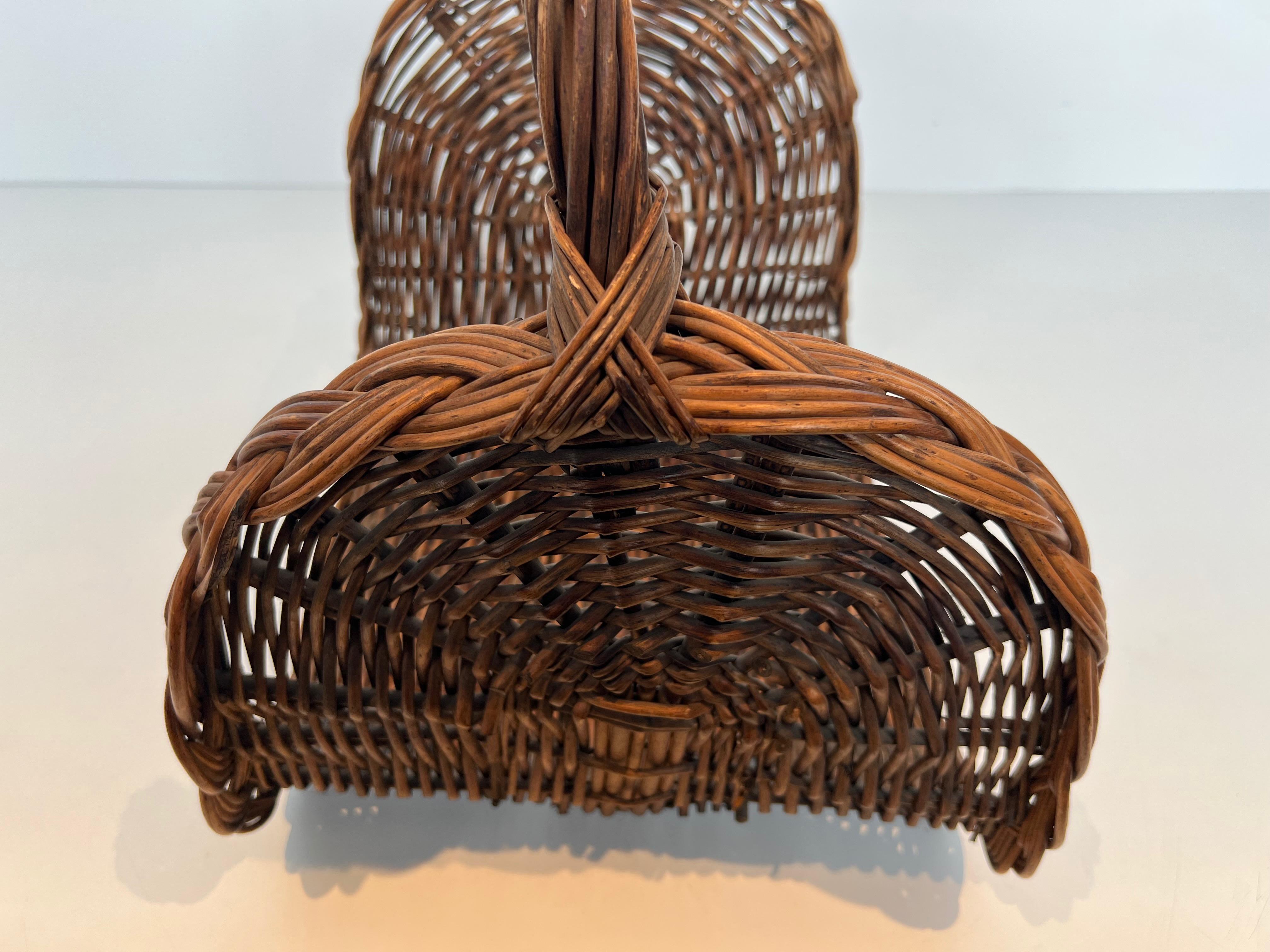 Rattan logs holder. French work. Circa 1970 For Sale 11