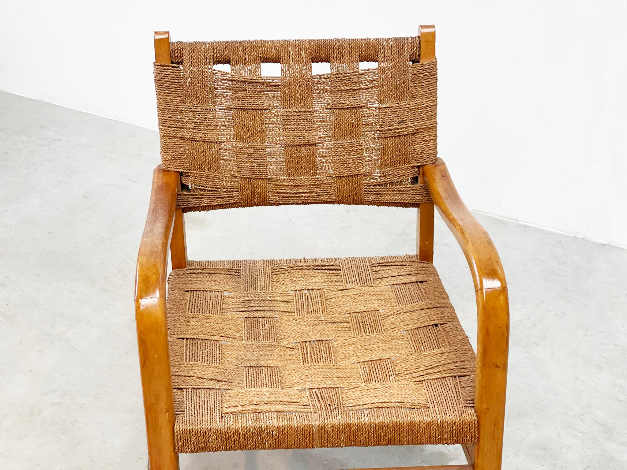 Rattan lounge chair and ottoman with rattan seat For Sale 3