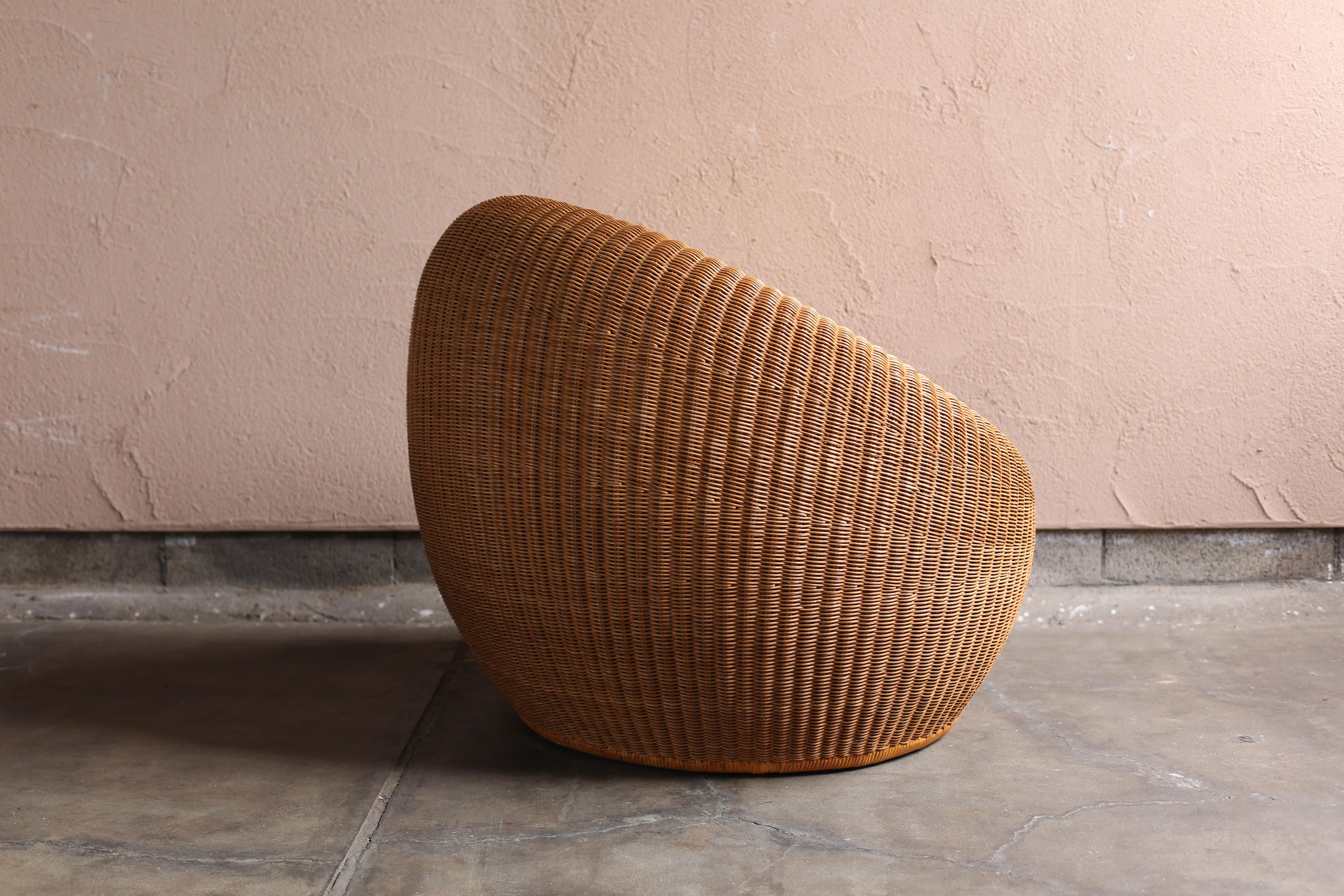 Rattan Lounge Chair by Isamu Kenmochi, circa 1960s In Good Condition In Sammu-shi, Chiba