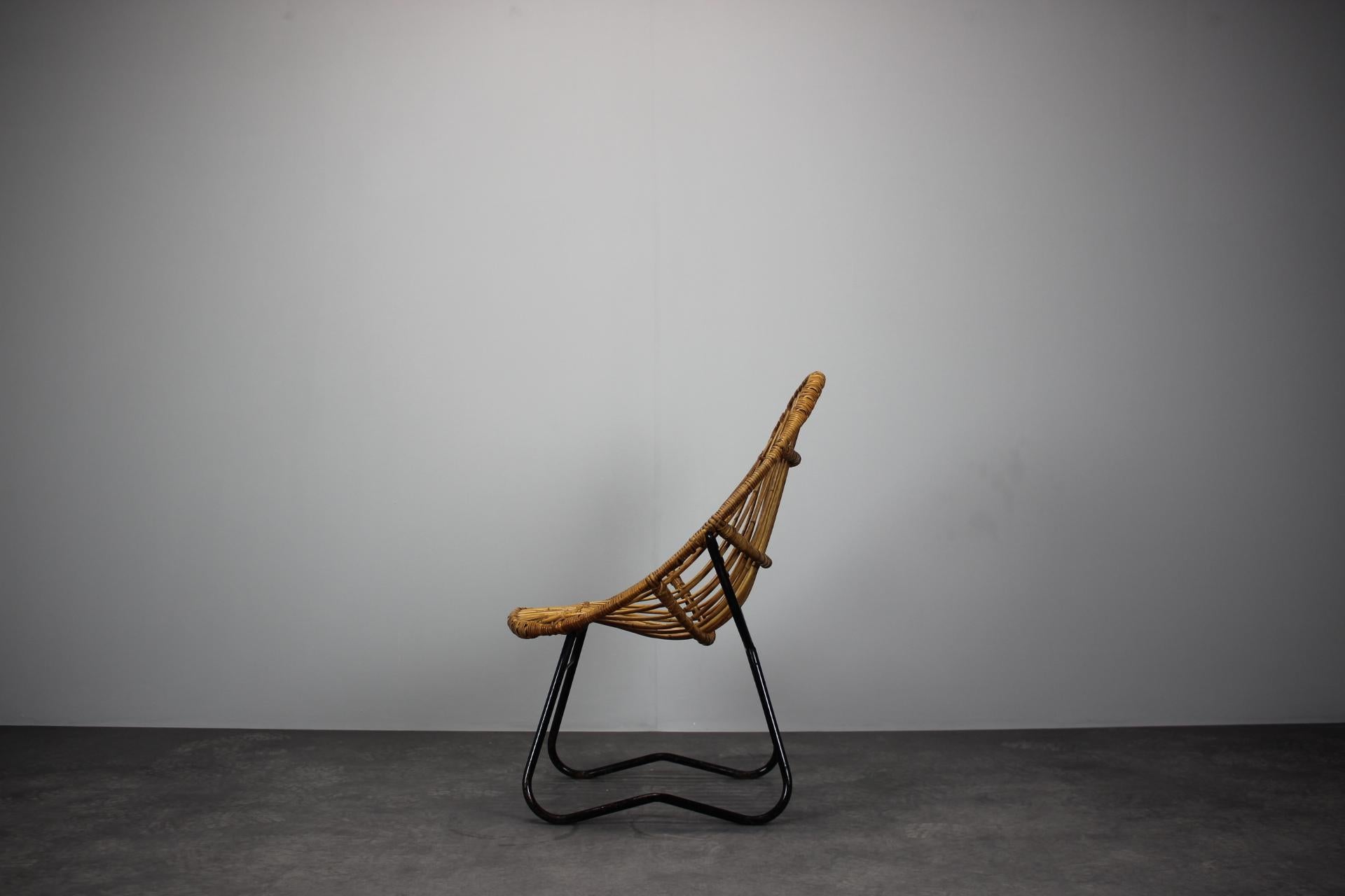 Rattan-Loungesessel von Uluv für Alan Fuchs, Tschechoslowakei, 1960er Jahre (Tschechisch) im Angebot