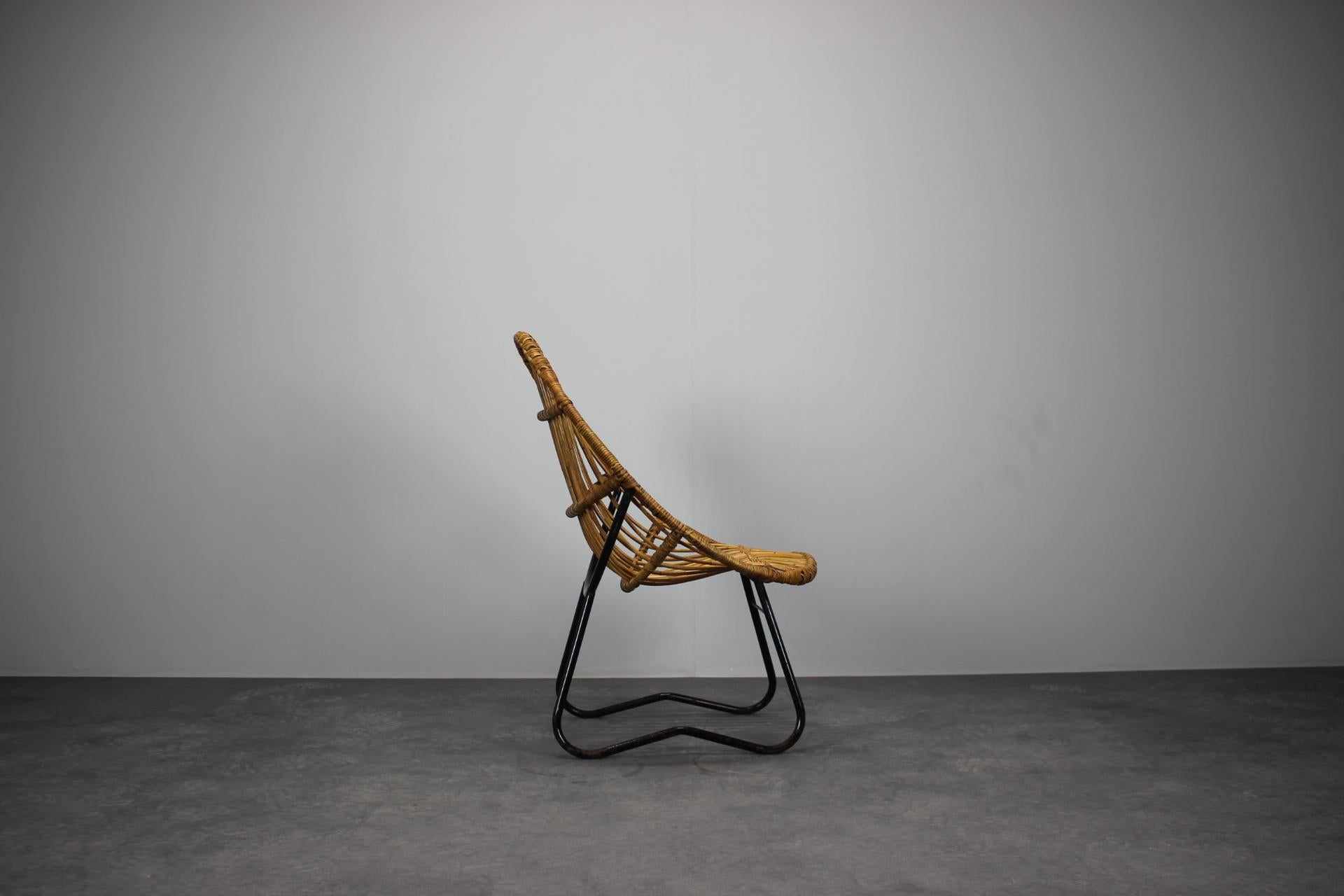 Rattan-Loungesessel von Uluv für Alan Fuchs, Tschechoslowakei, 1960er Jahre im Zustand „Gut“ im Angebot in Praha, CZ
