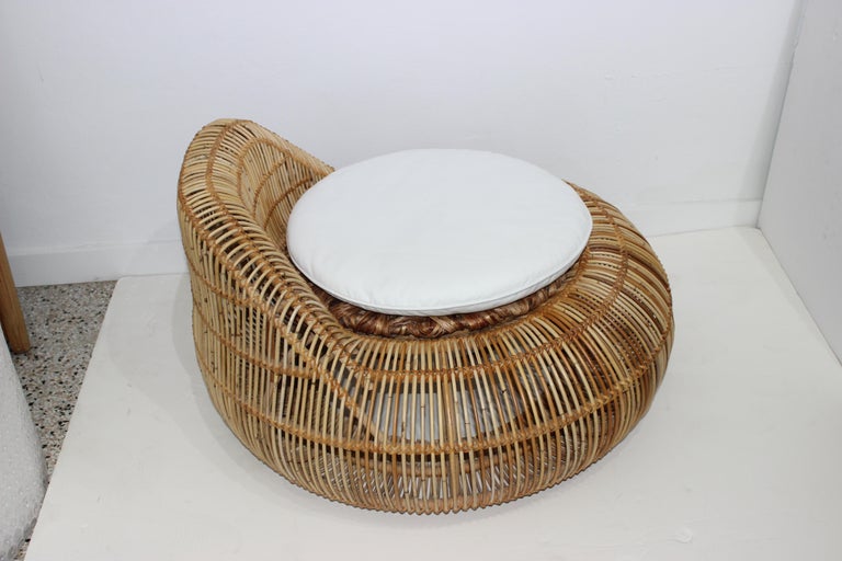 Mid-Century Modern Rattan Lounge Chair For Sale