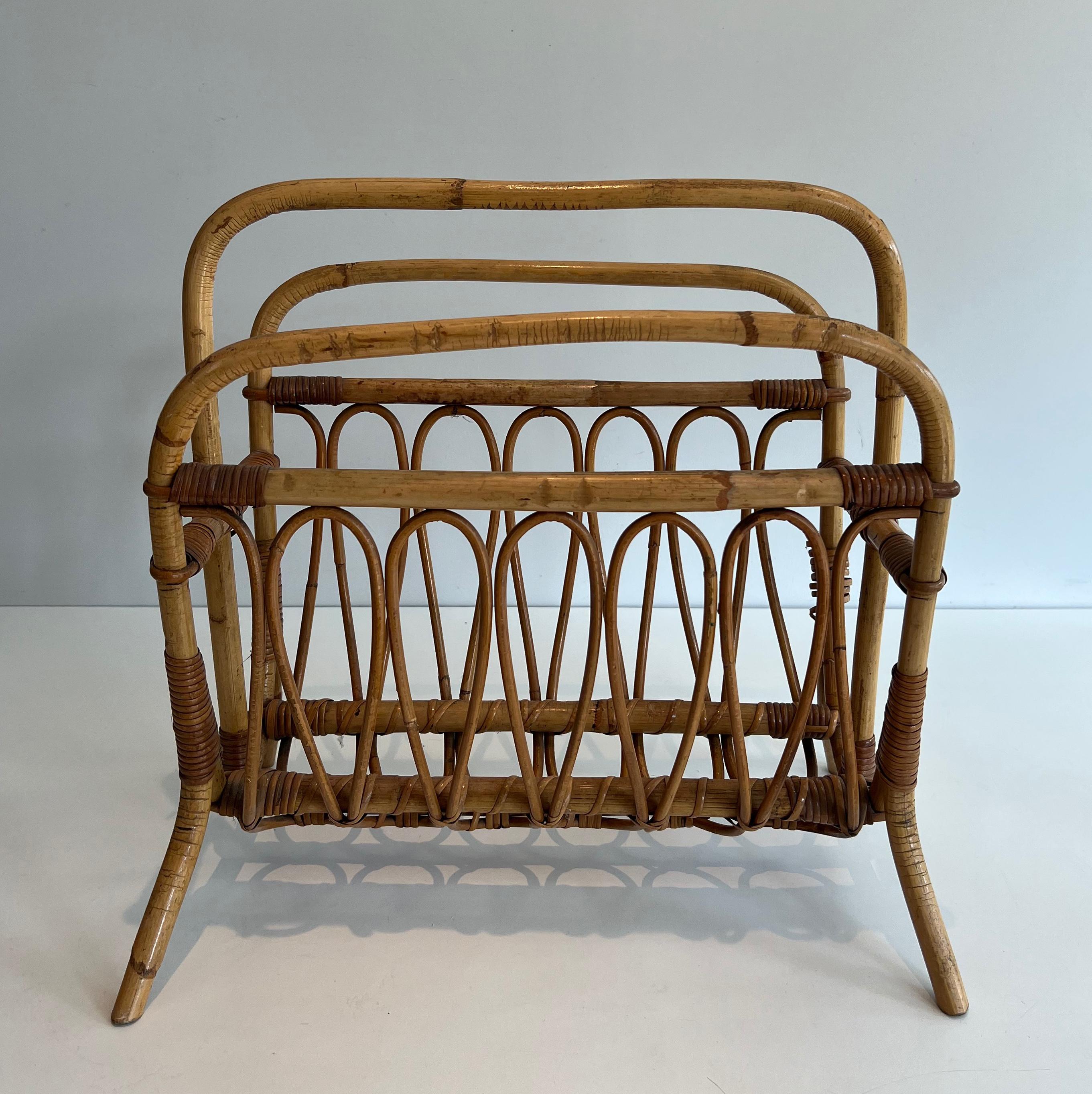 Rattan magazine rack For Sale 5