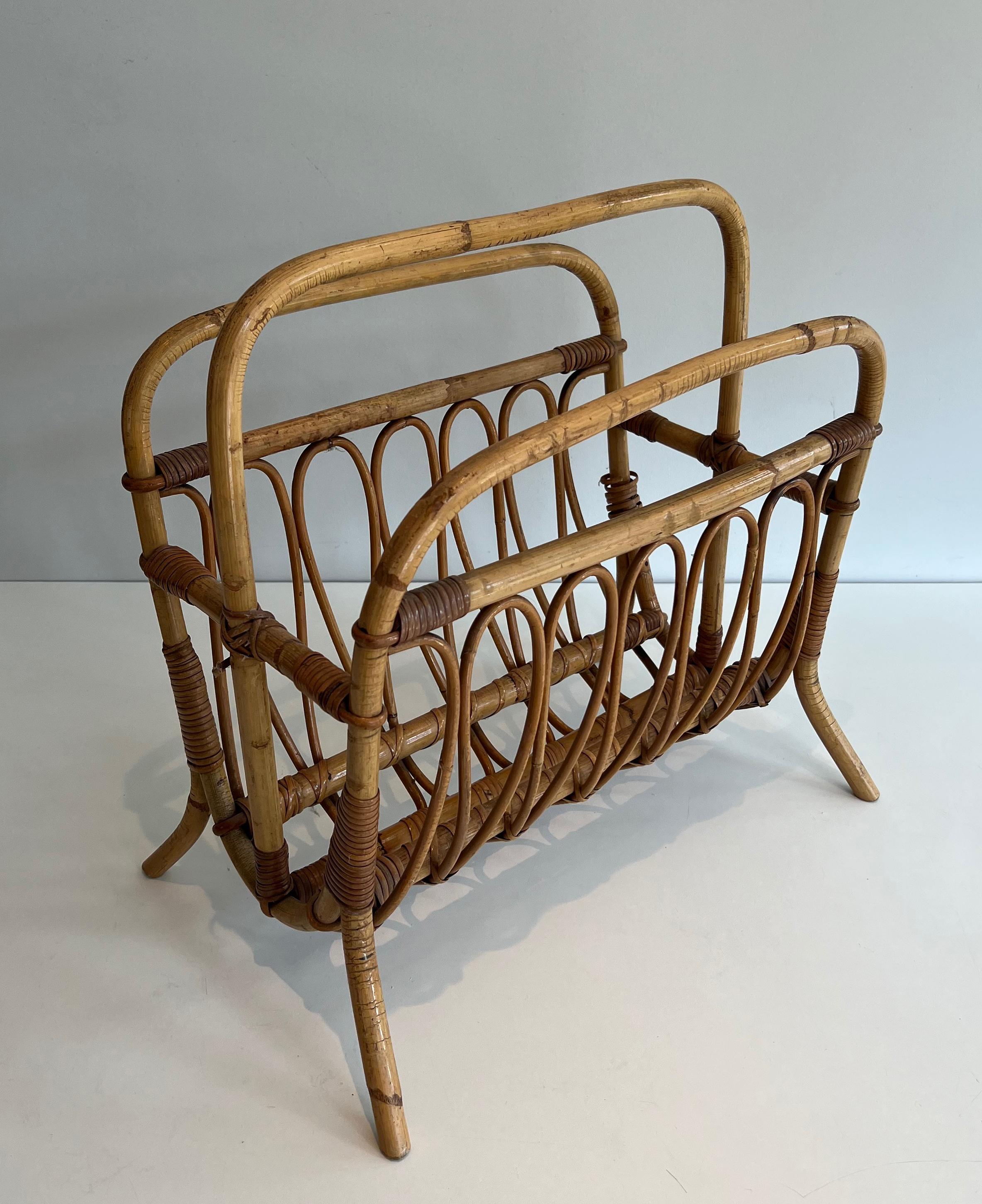 Rattan magazine rack For Sale 6