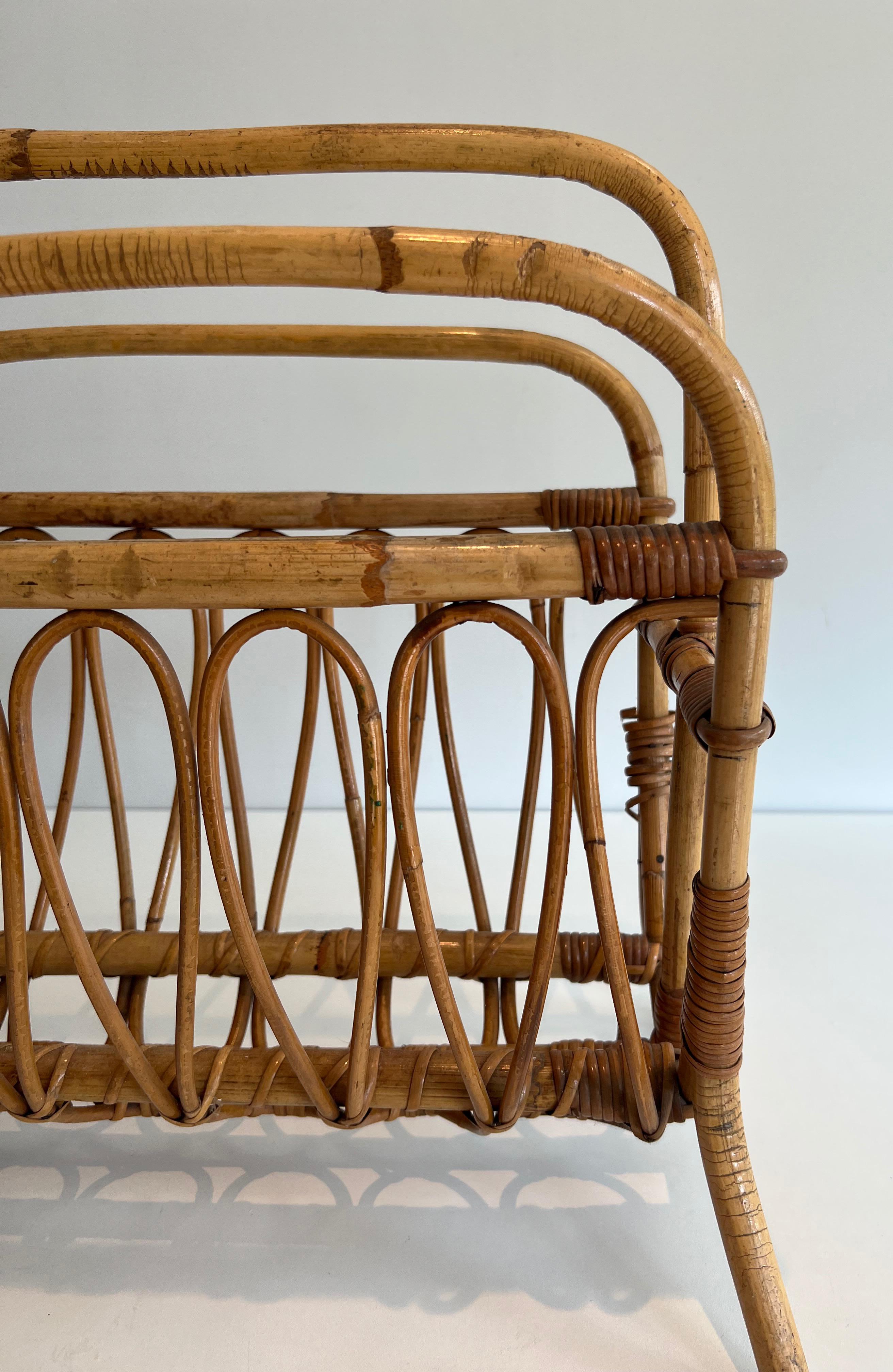 Rattan magazine rack For Sale 2