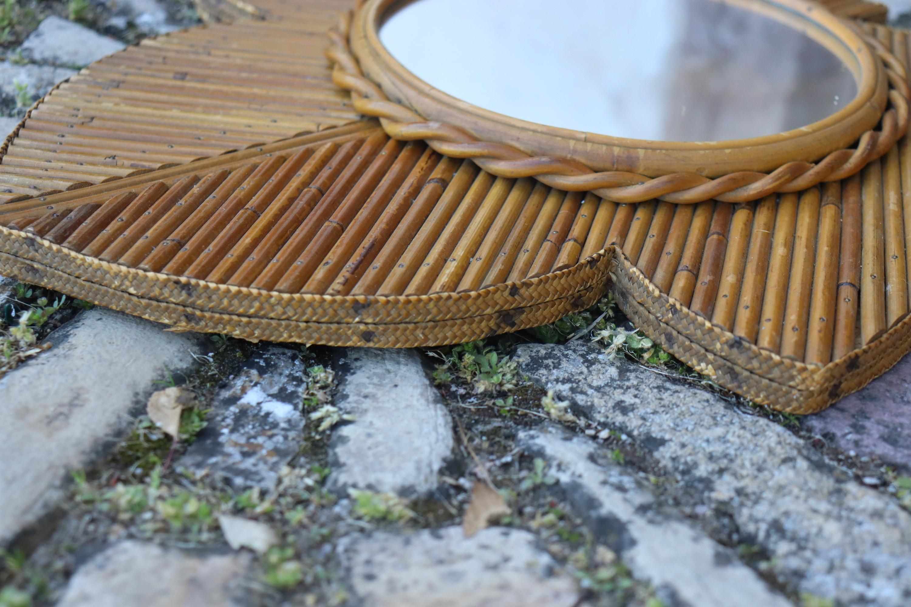 XX secolo Rattan mirror by Vivaï del Sud, Italy 1970 in vendita