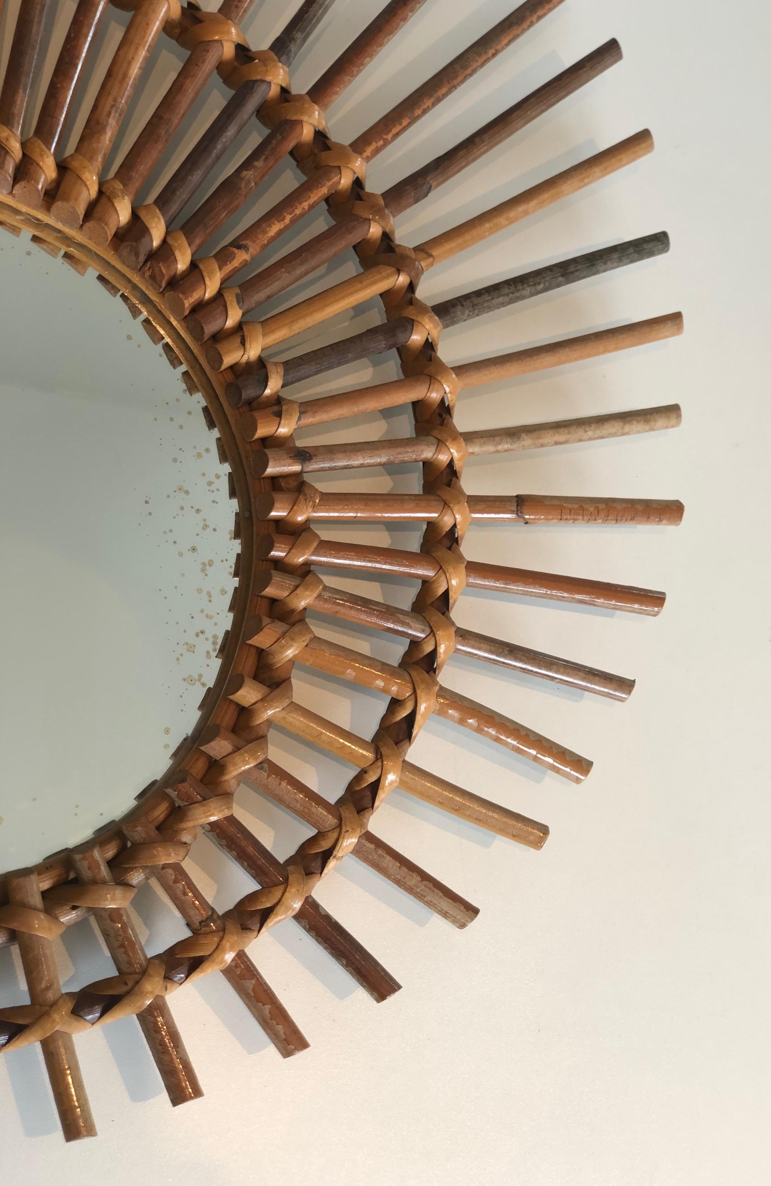 Specchio in rattan. Francese. Circa 1970 in vendita 7