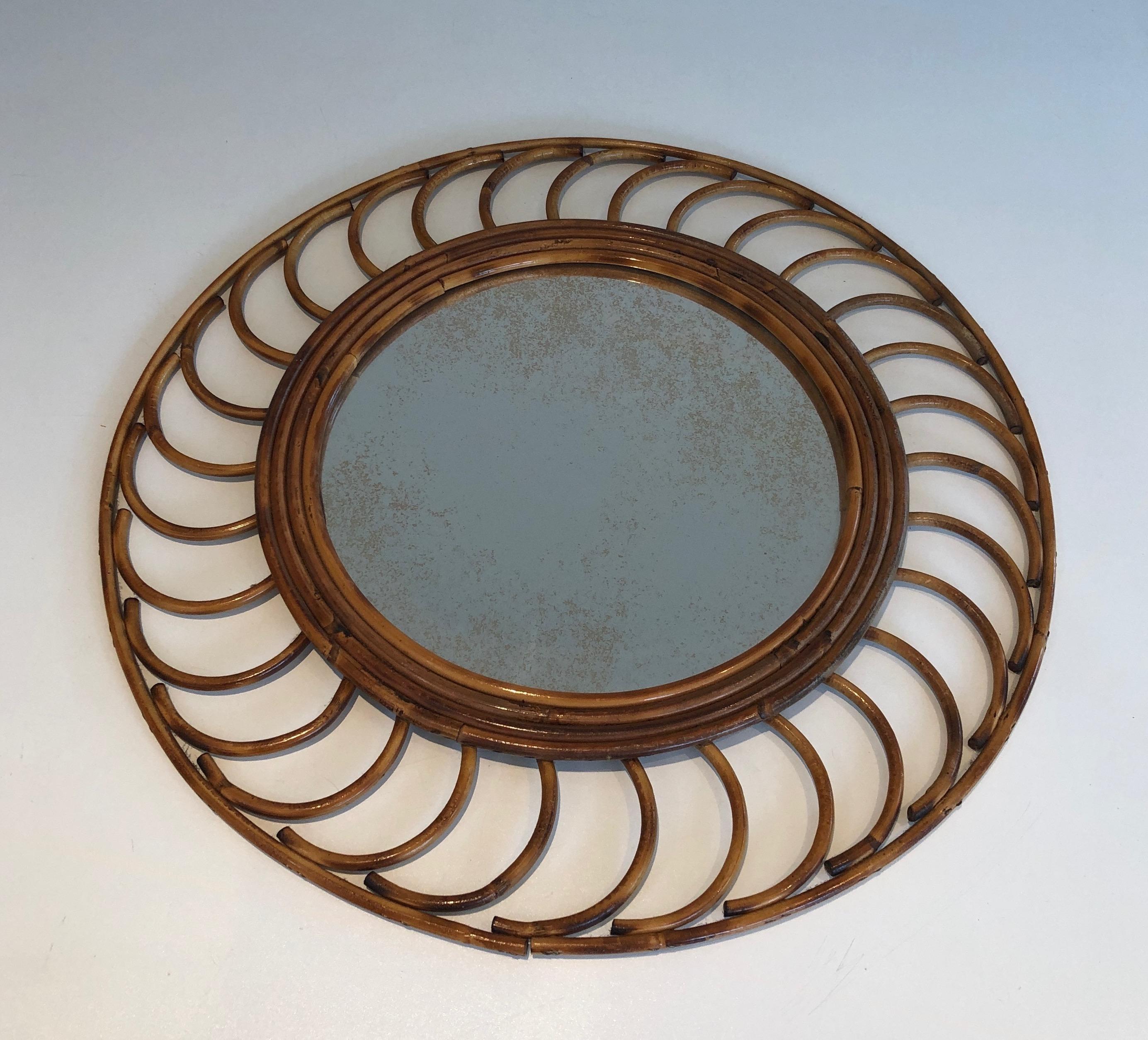 Miroir en rotin. Travail français, vers 1970 en vente 6