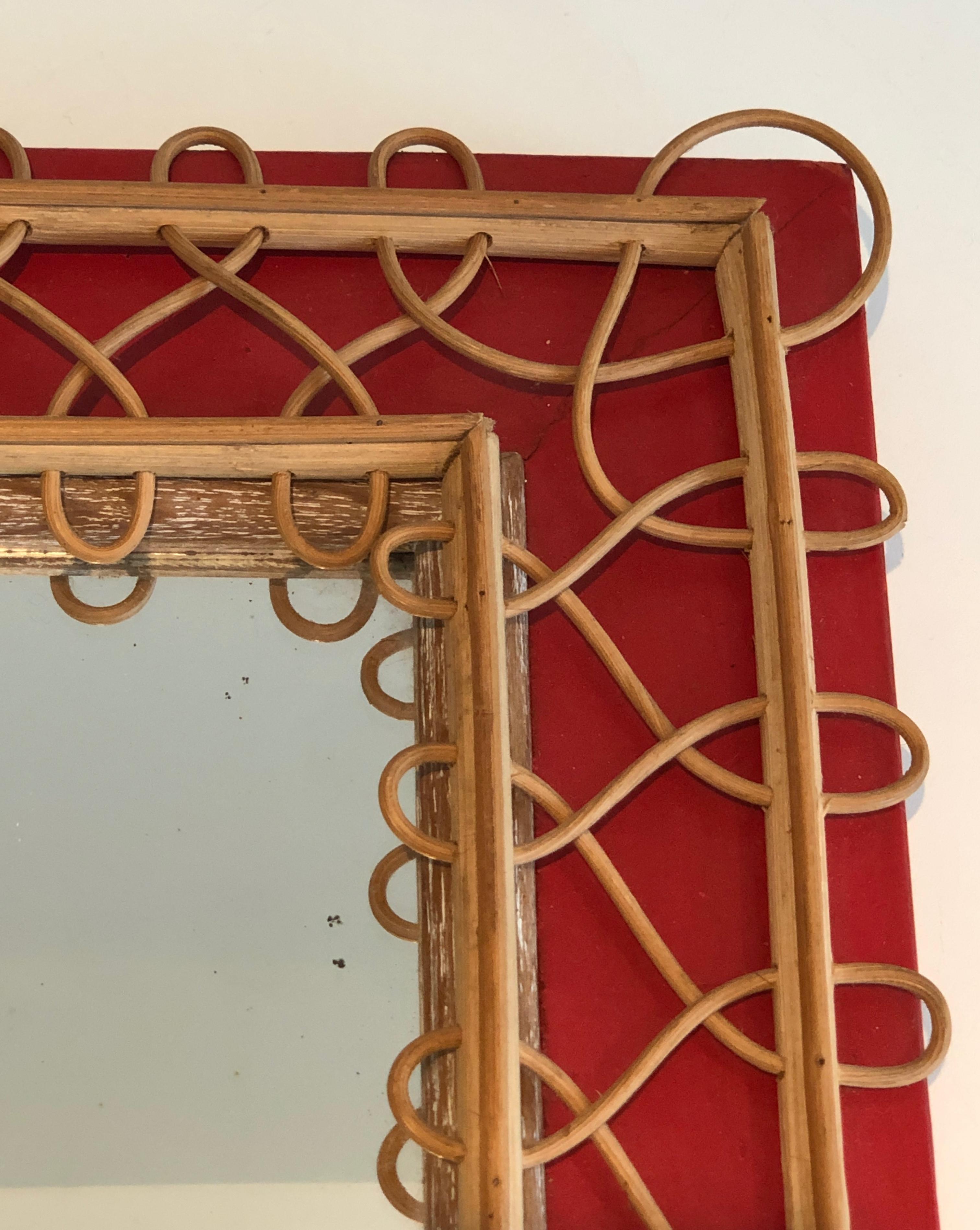 Miroir en rotin sur fond rouge. Travail français. Circa 1940 en vente 4
