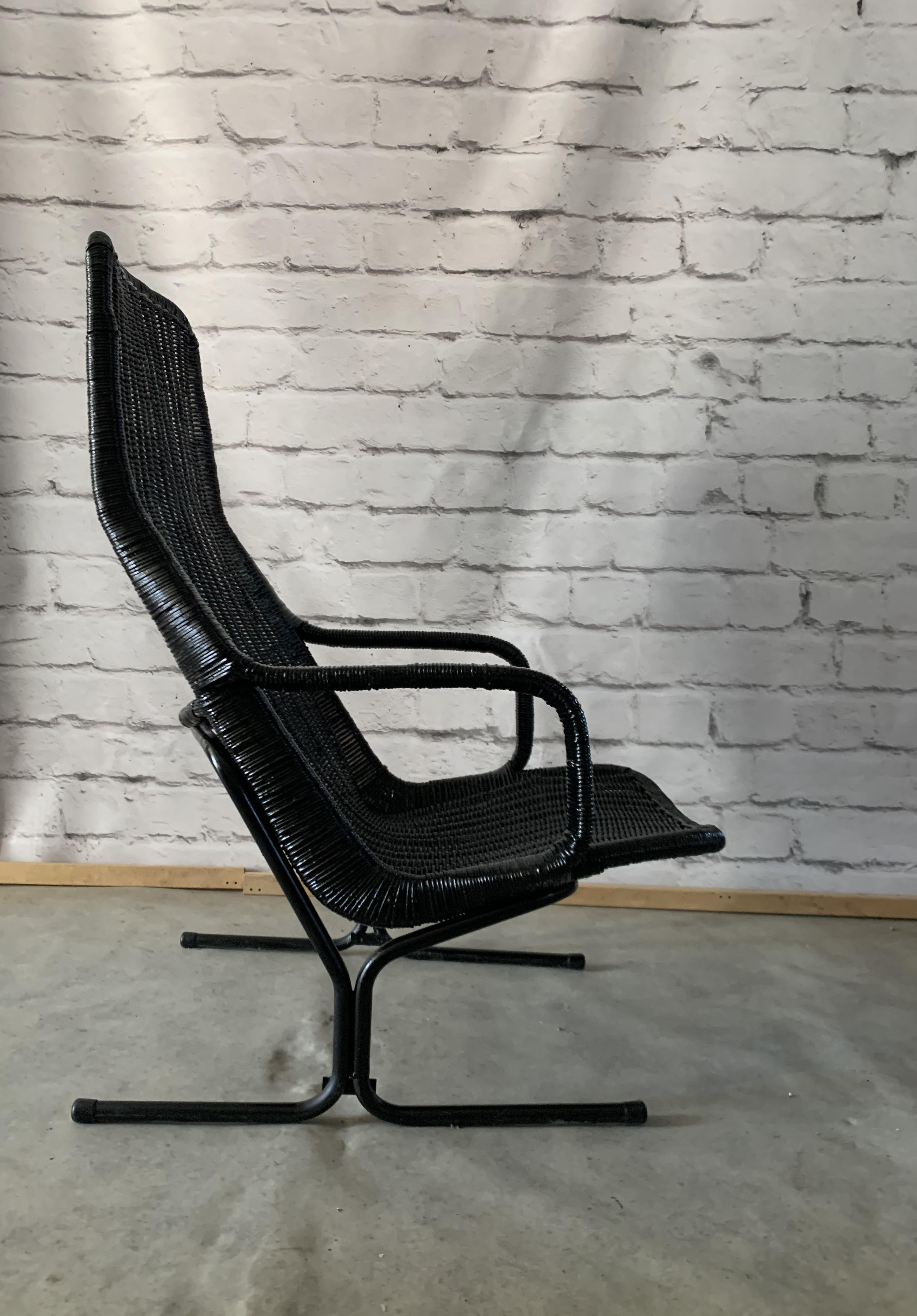 Mid-Century Modern Rattan Model 514 C Lounge Chair By Dirk Van Sliedregt For Gebroeders Jonkers Noo For Sale