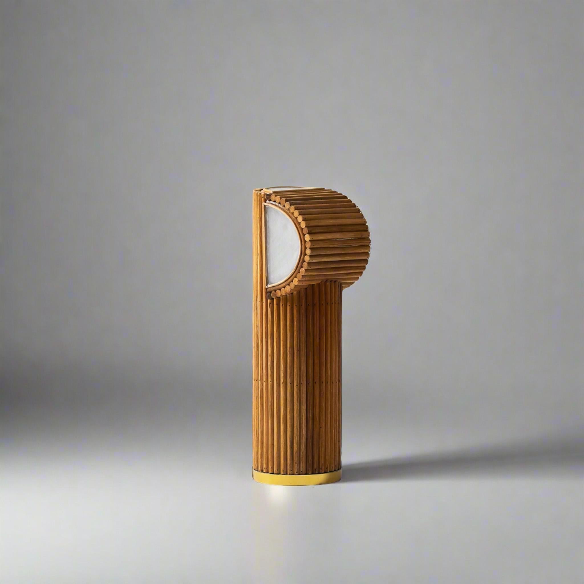 Lampe de table moderne en rotin  