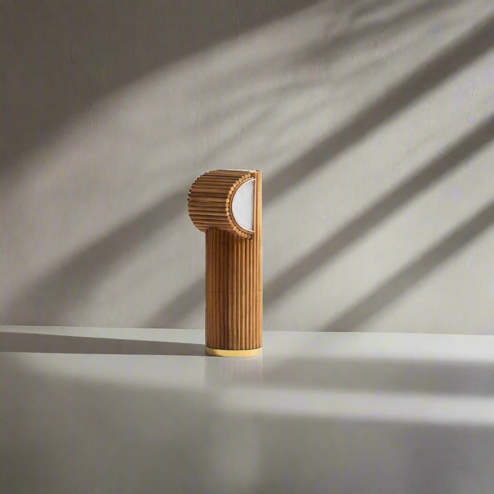 Lampe de table moderne en rotin  