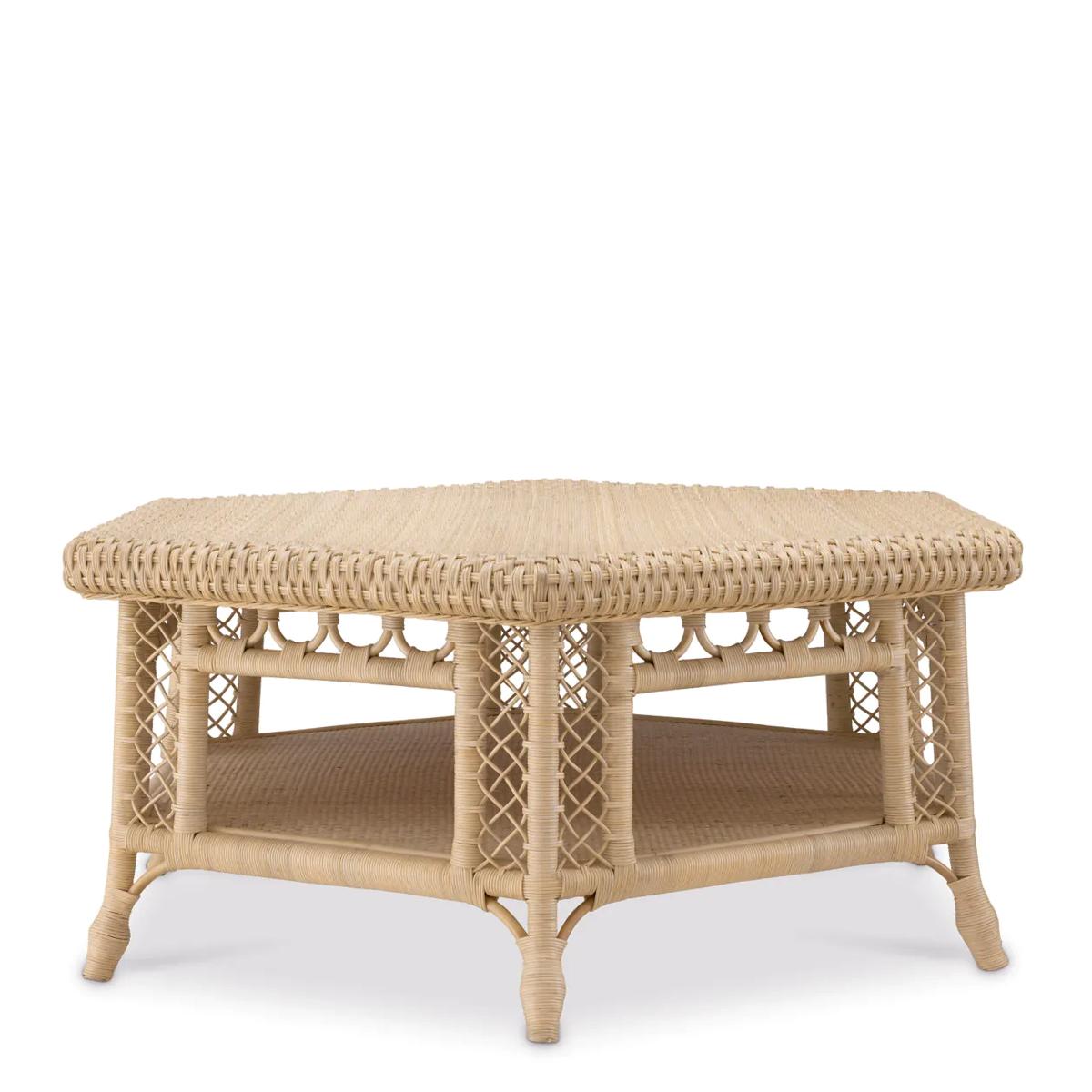 Indonésien Table basse Hexa en rotin naturel en vente