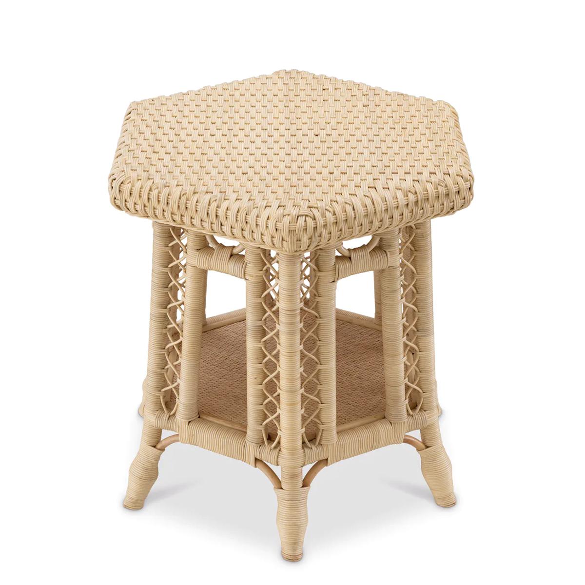 Indonésien Table d'appoint Hexa en rotin naturel en vente