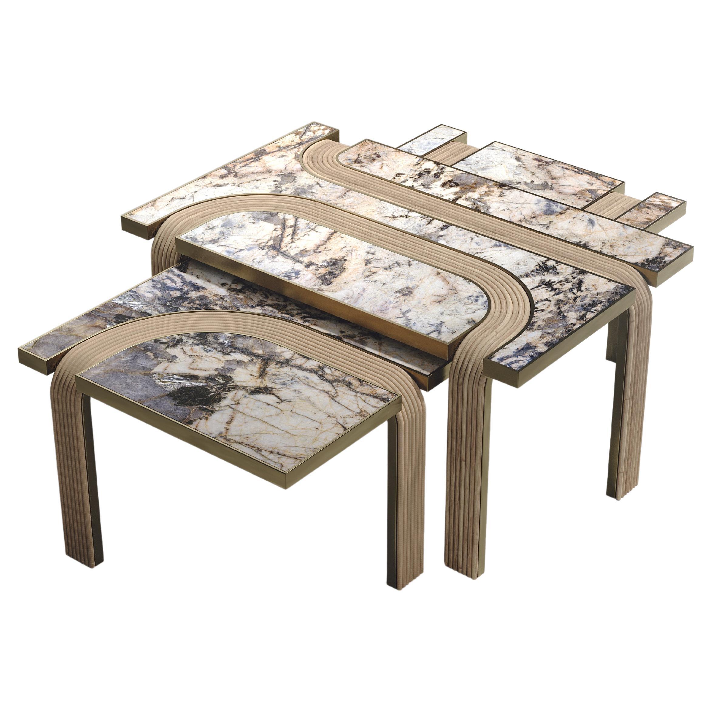 Stapelbare Rattan-Couchtische mit Patagoni- und Messingintarsien von R&Y Augousti