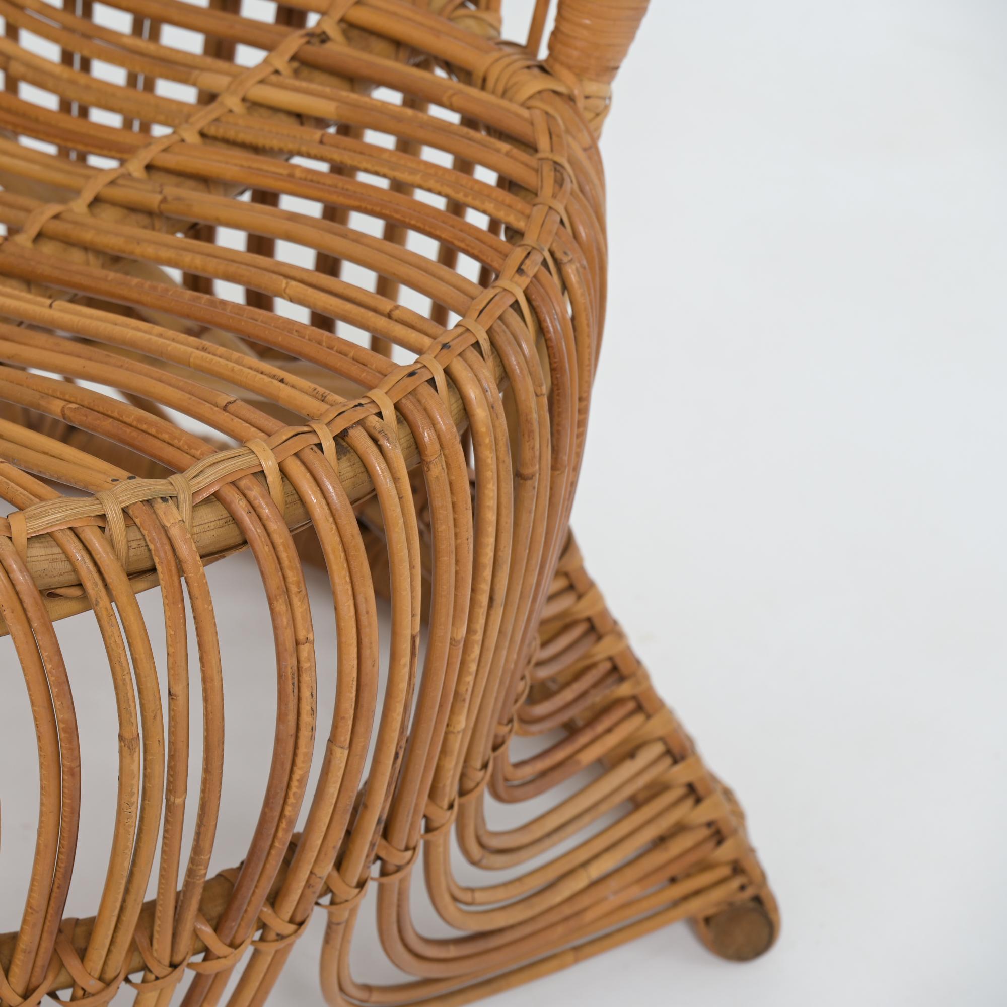 Rattan- Pfauenstuhl im Angebot 6