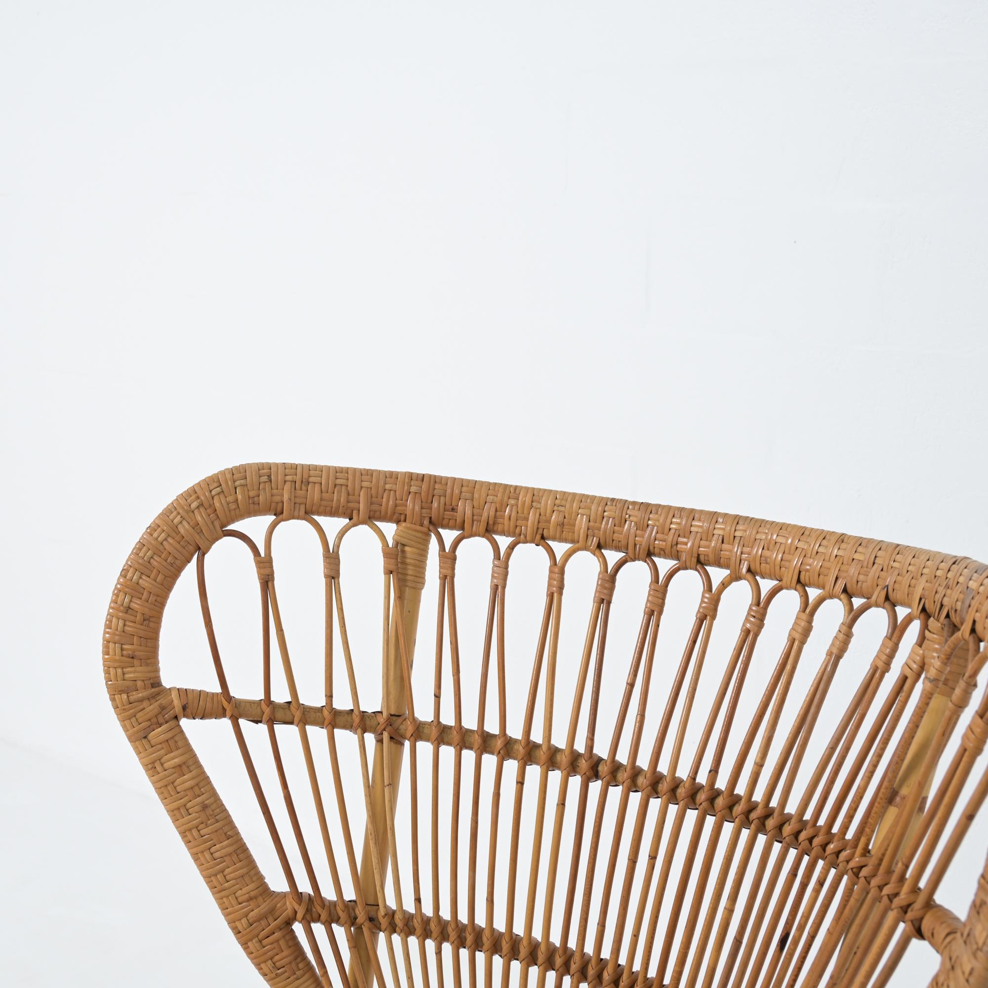 Rattan- Pfauenstuhl im Angebot 11