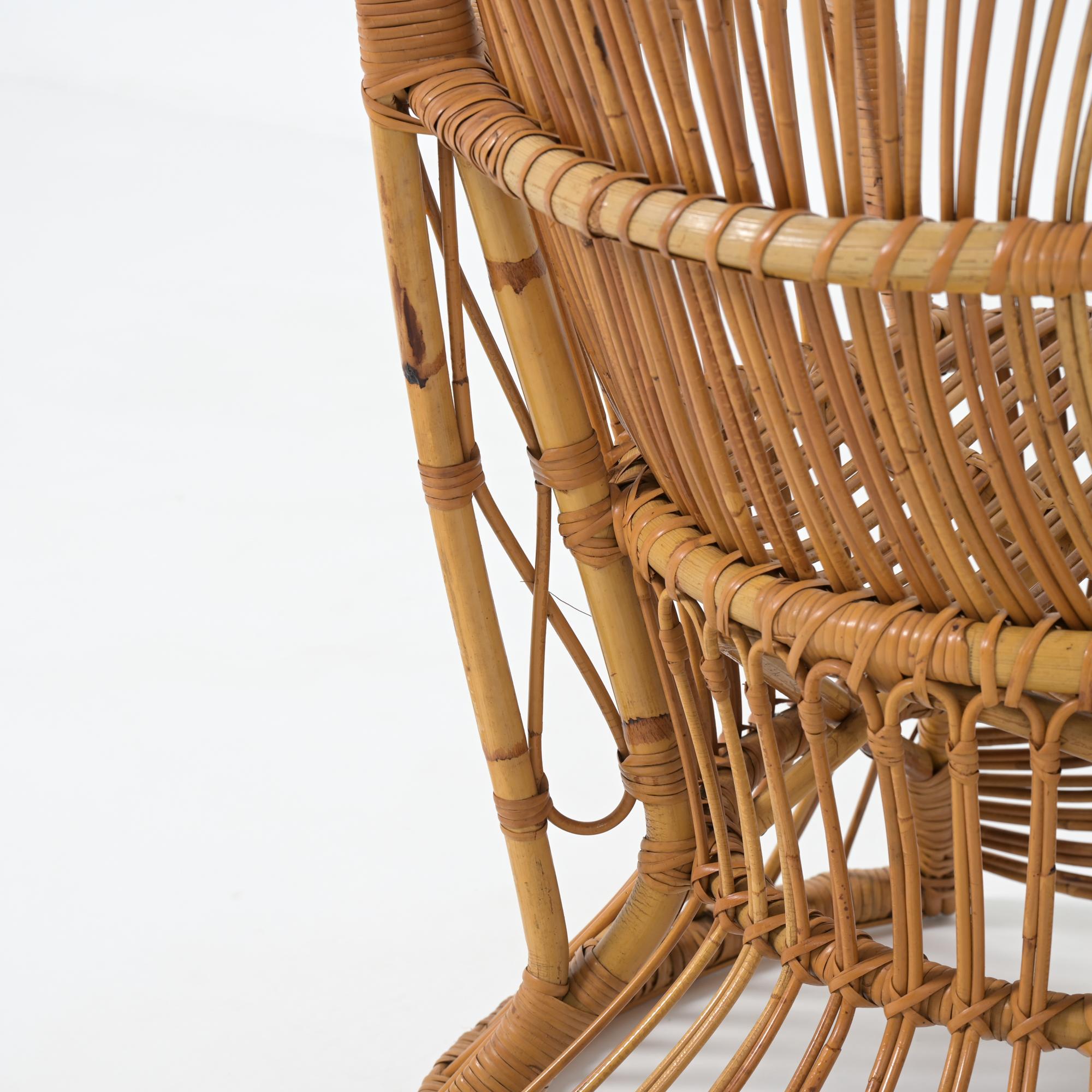 Rattan- Pfauenstuhl im Angebot 13