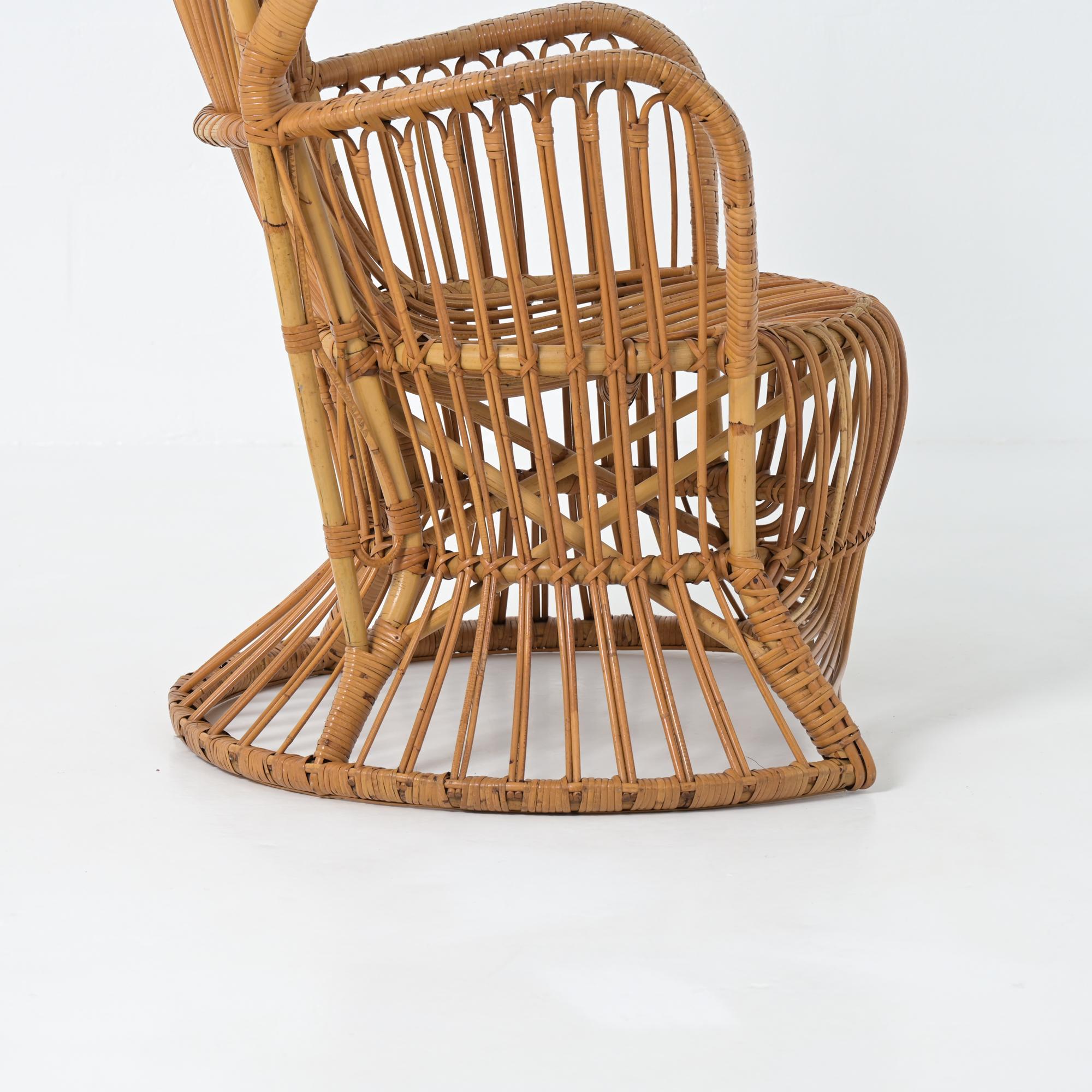 Rattan- Pfauenstuhl im Angebot 4