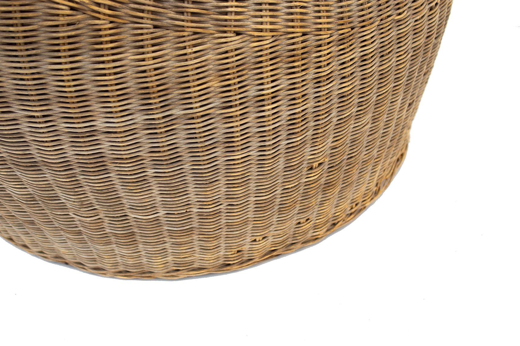Americano Sedia Pod in rattan in vendita