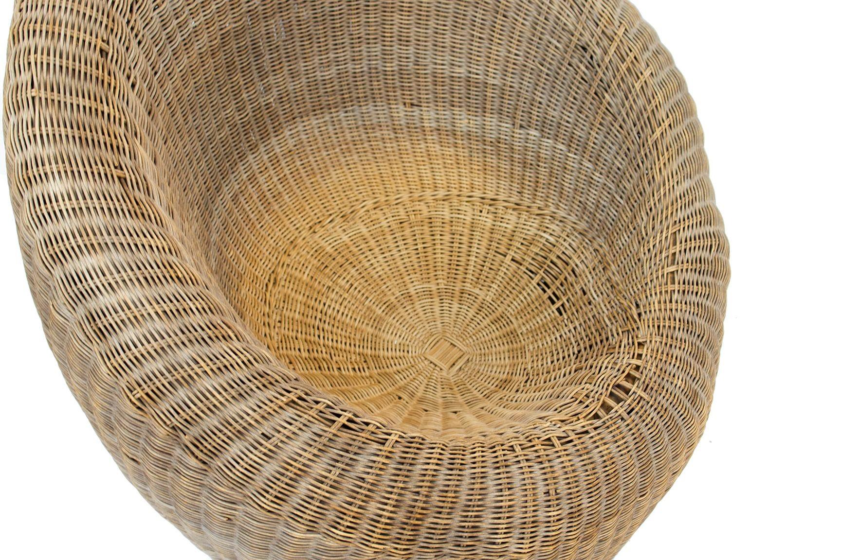 Sedia Pod in rattan In condizioni discrete in vendita a Grand Rapids, MI