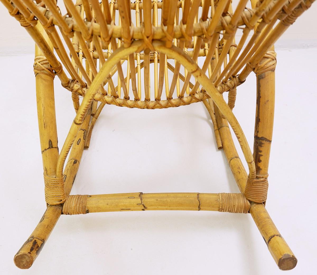 Rattan Rocking Chair by Rohe Noordwolde, a Pair Available For Sale 1