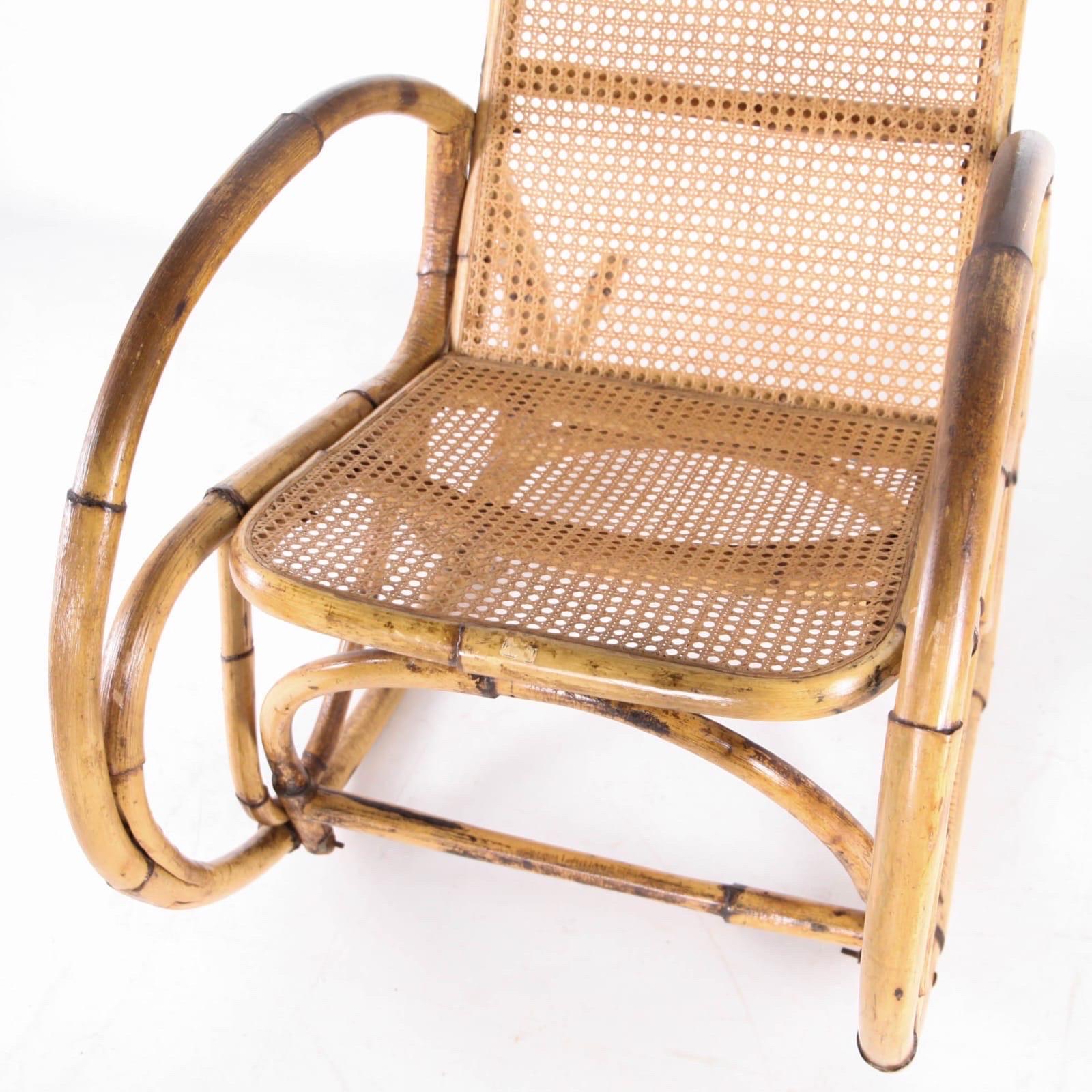 Sedia a dondolo in rattan In condizioni buone in vendita a Isle Sur Sorgue, FR