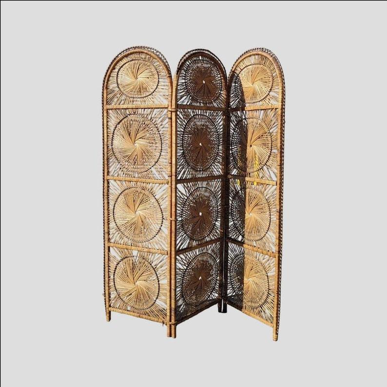 Mid-Century moderno Divisorio in rattan, design a stella, metà del secolo, MCM, Boho Chic, sfondo in vendita