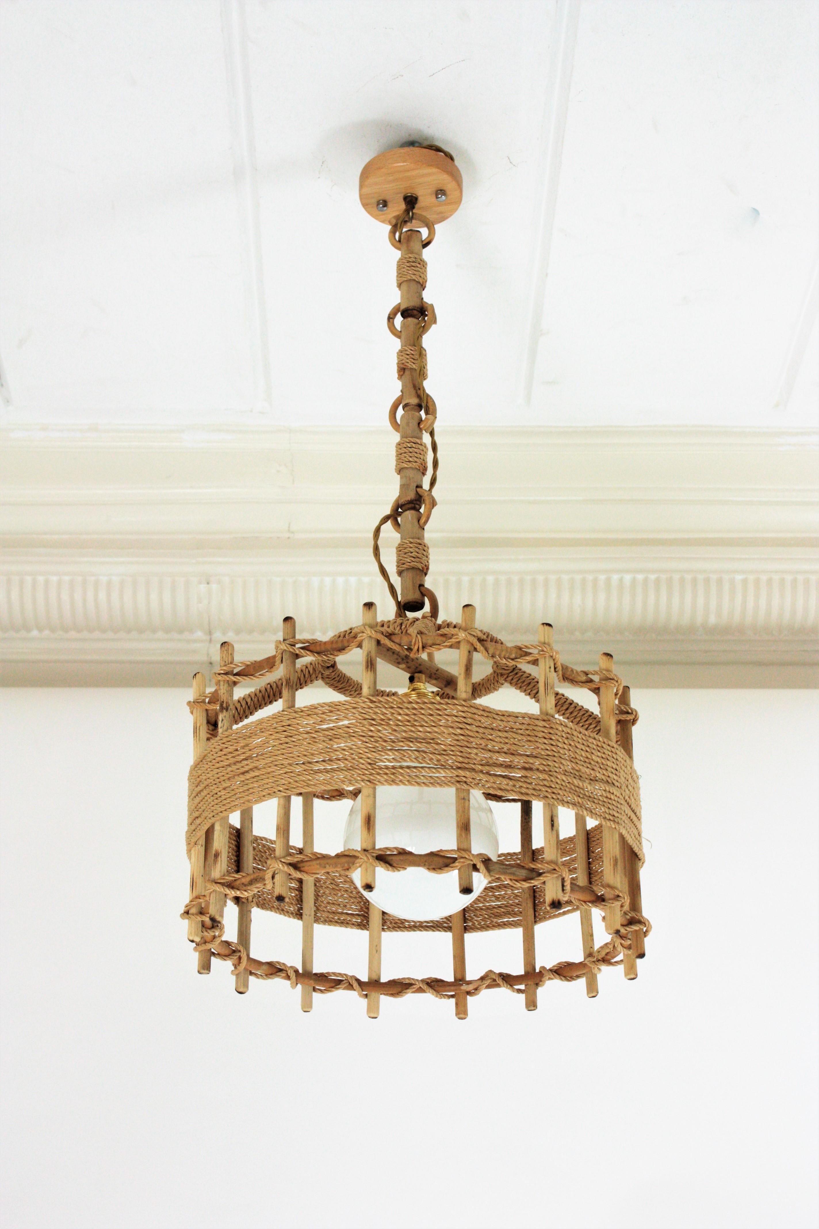 Rattan Rope Large Drum Pendant Light or Lantern In Good Condition For Sale In Barcelona, ES