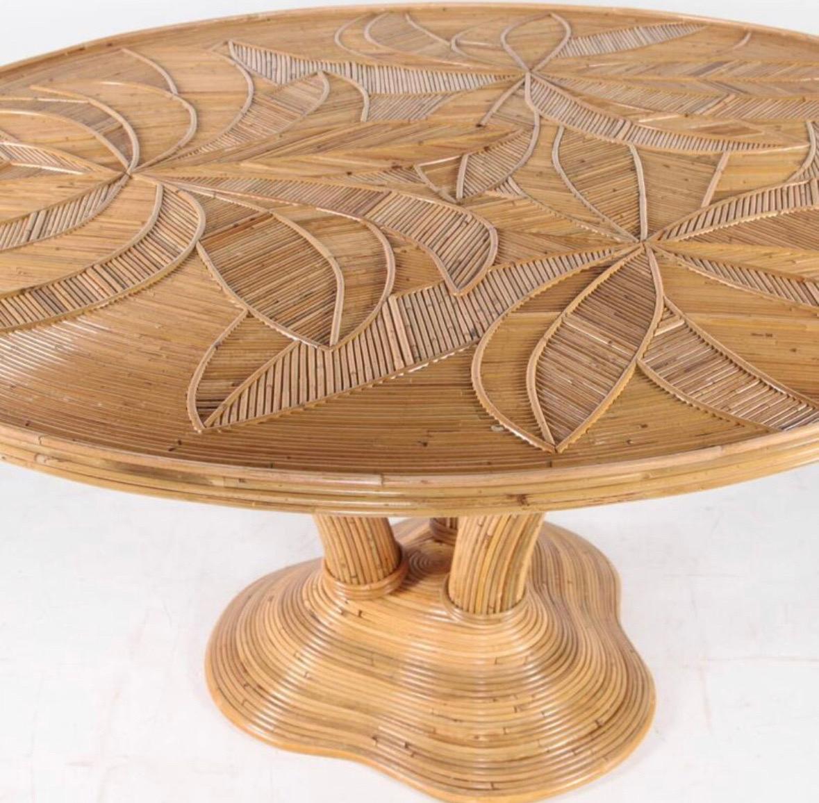 Mesa de comedor redonda de ratán Ratán en venta
