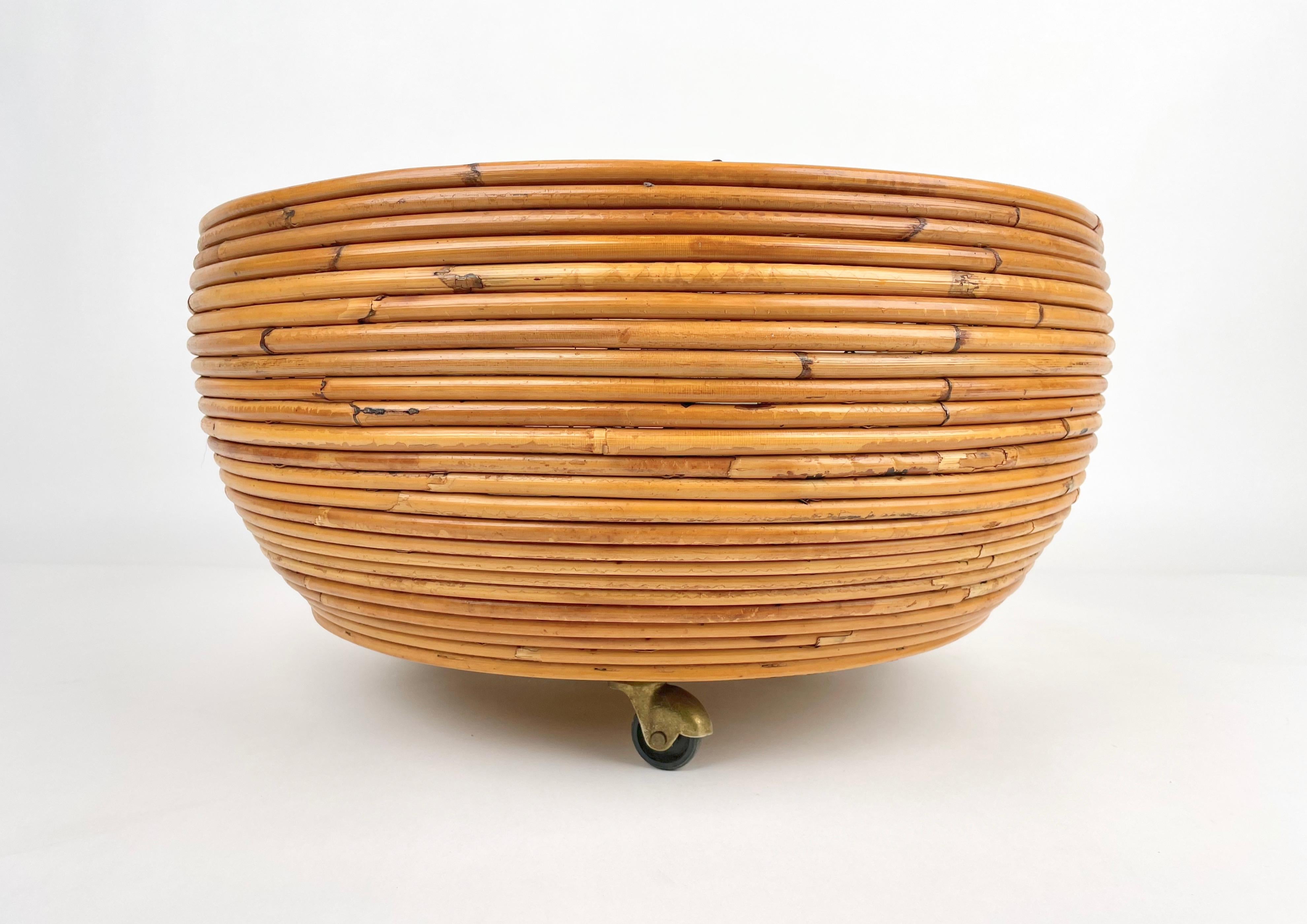 Portafiori rotondo in rattan nello stile dei Vivai del Sud 1960s in vendita 1