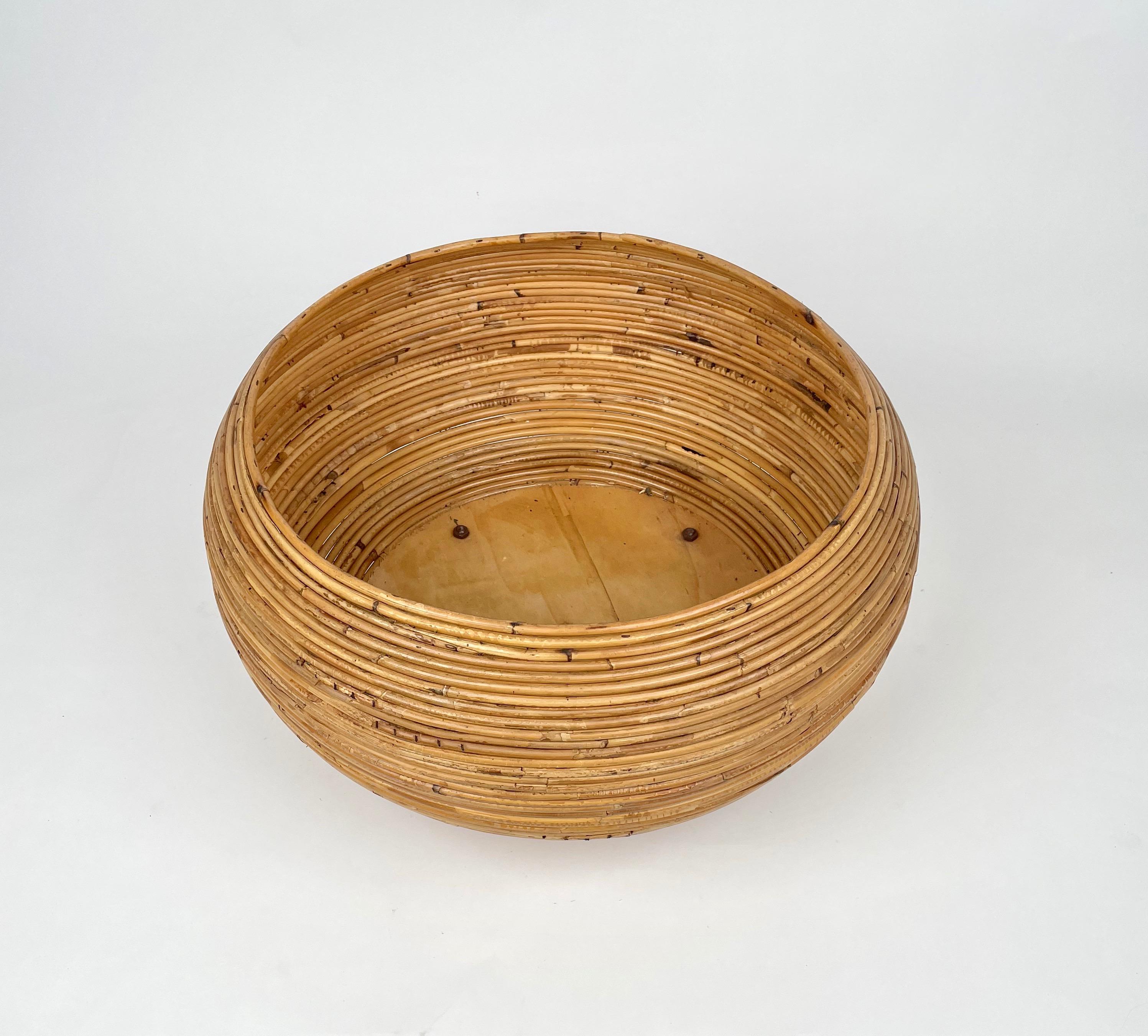 Rattan Round Flower Stand Plant Holder, Italy, 1960s In Good Condition In Rome, IT