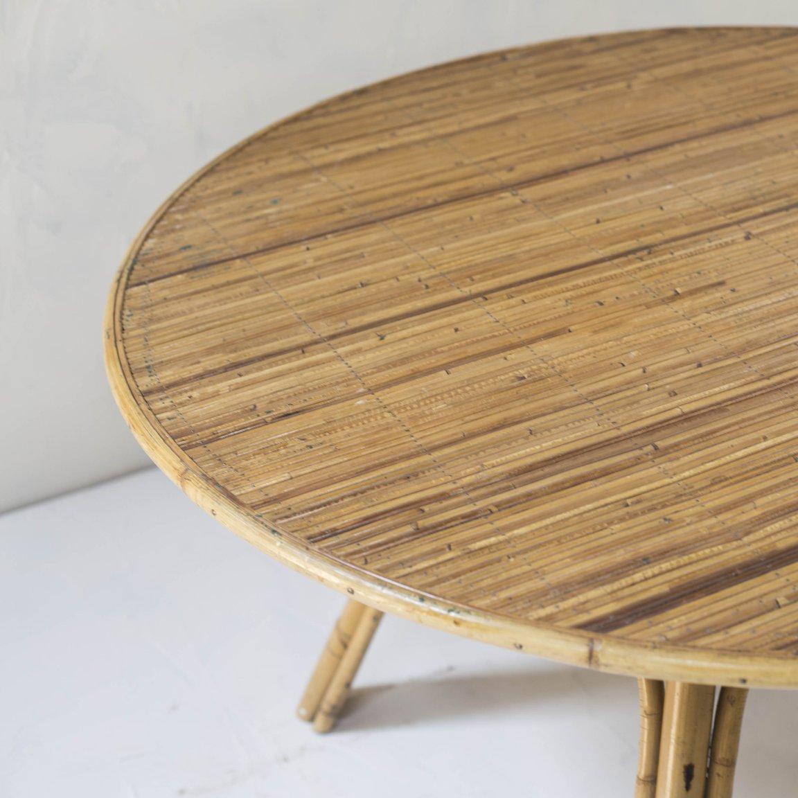 Circa 1960s / France
Size W1215 D1215 H720 mm

Round table from France, made of rattan and bamboo. Carefully crafted with a natural material. 

