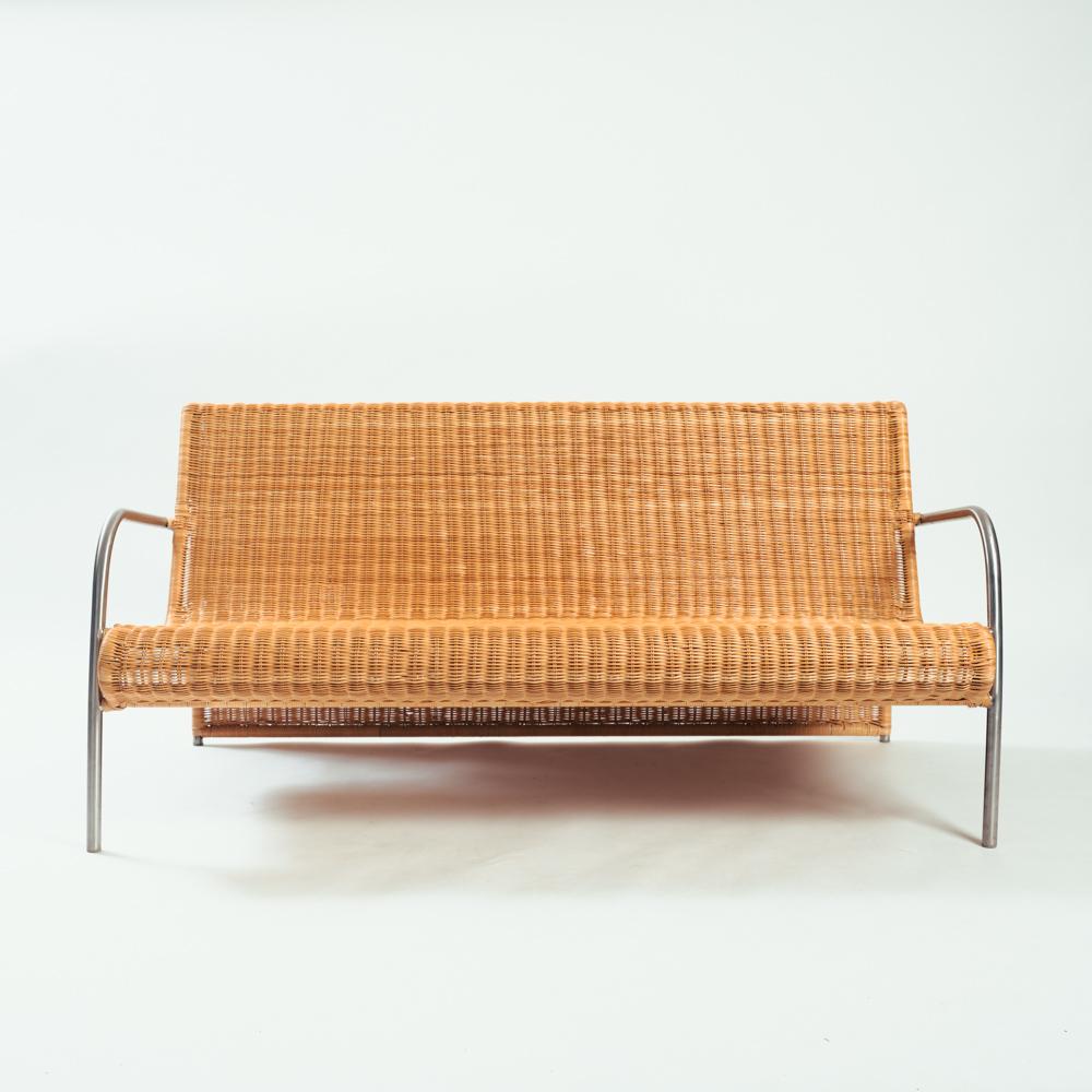 Organic Modern Rattan seating group set with waved back, 1990s