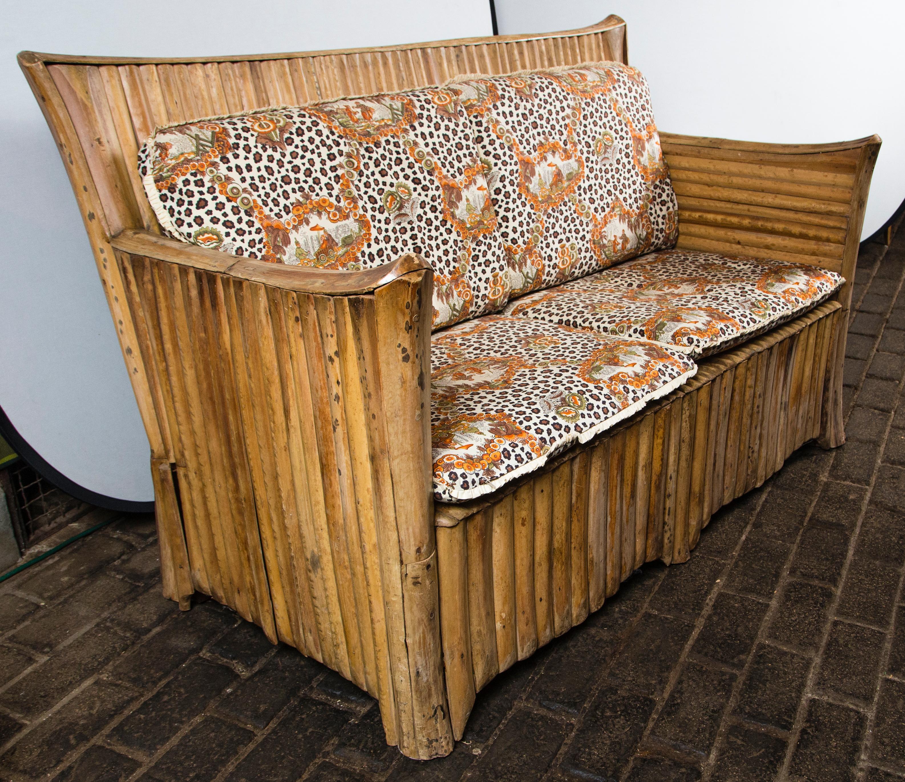 Early 20th Century Rattan Settee with Schumacher Fabric Cushions, 1920s For Sale